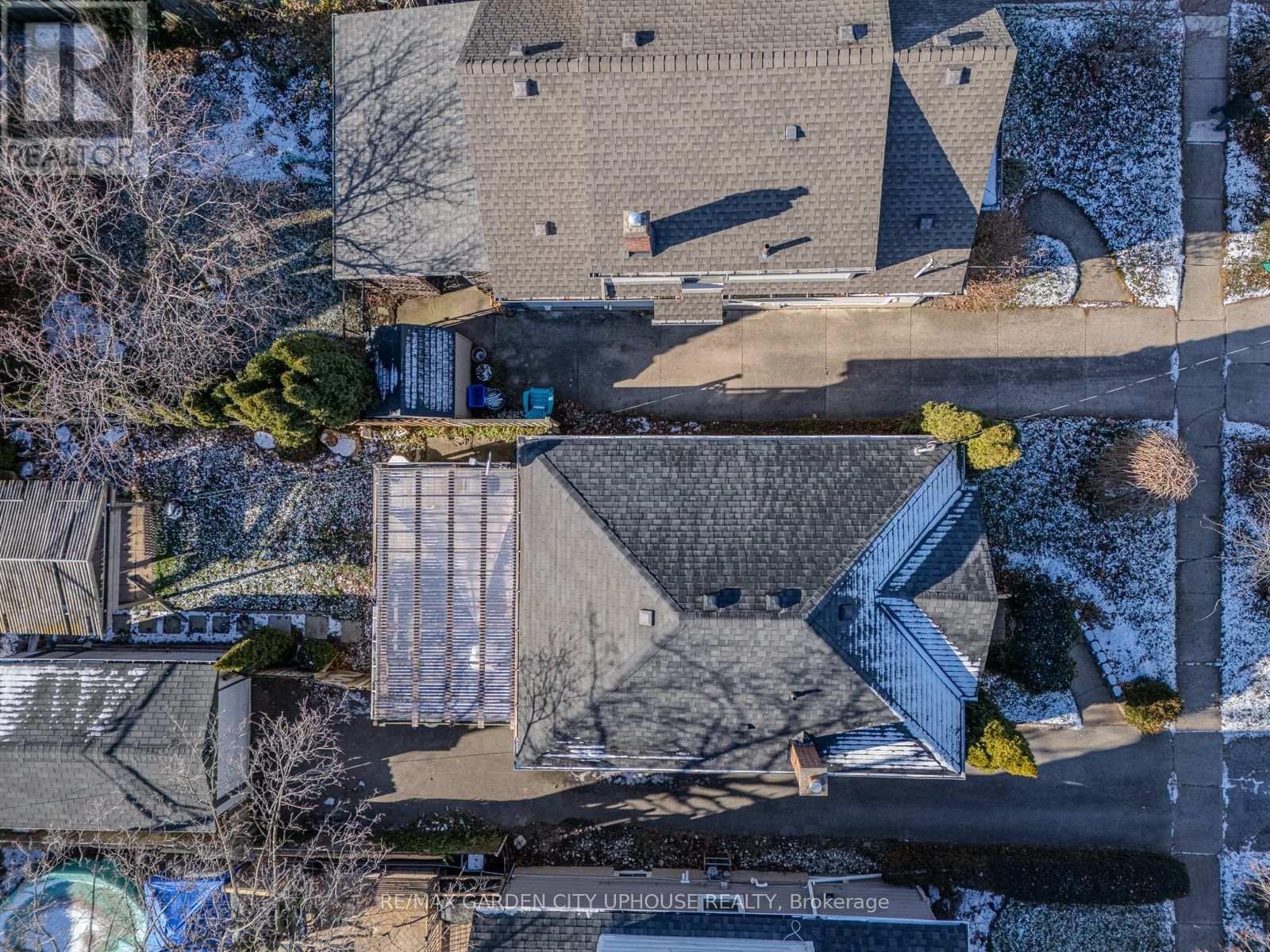 14 Spruce Street, St. Catharines, Ontario L2R 1B3 - Photo 16 - X12444324