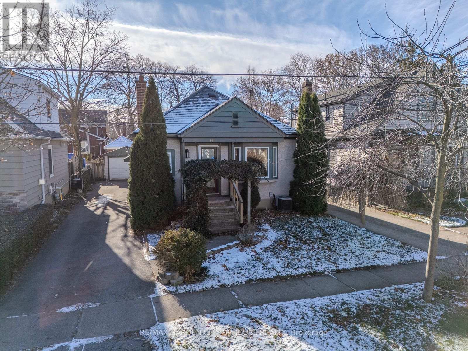 14 SPRUCE STREET, St. Catharines, Ontario