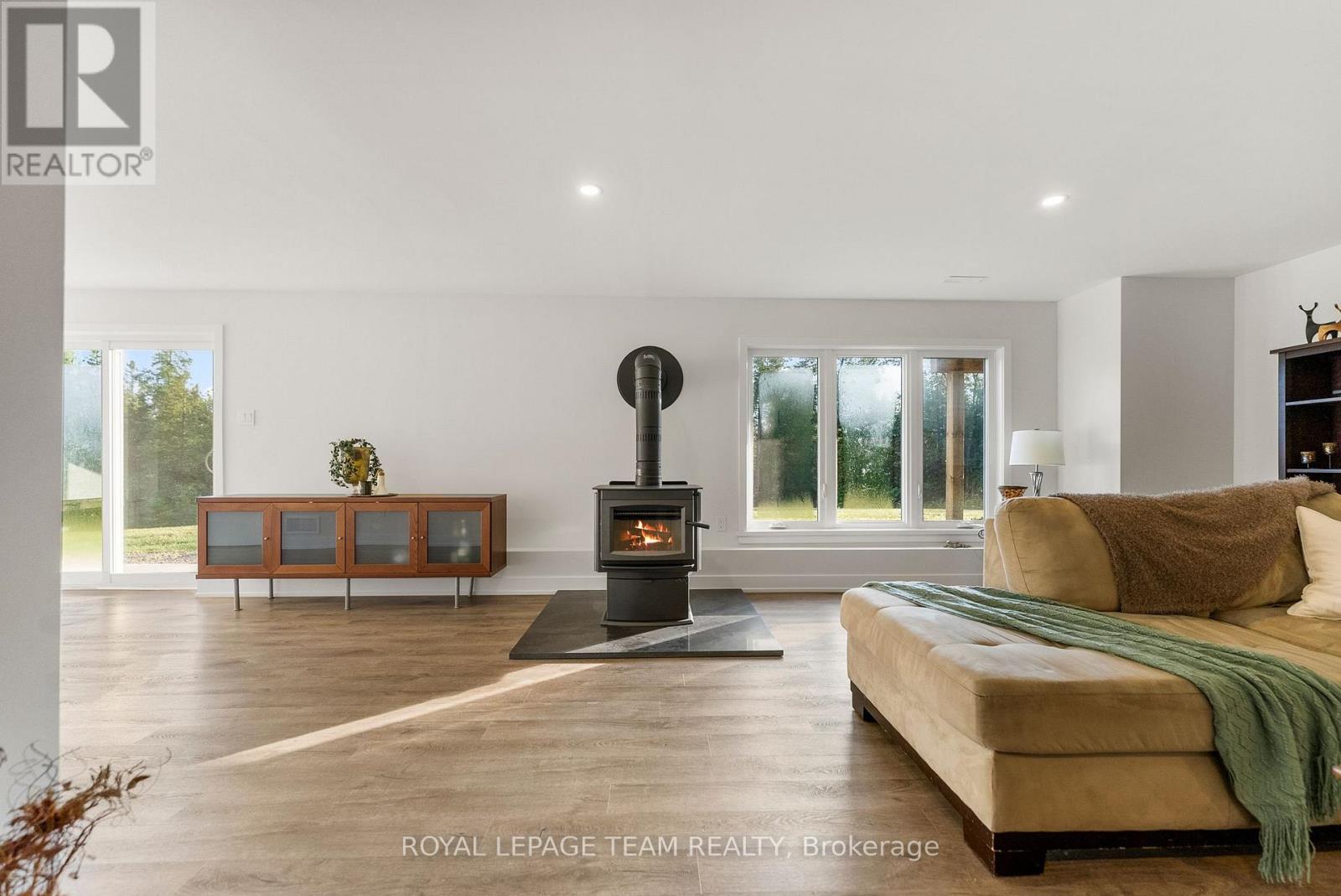 44 Morning Flight Court, Greater Madawaska, Ontario  K0J 1H0 - Photo 27 - X12609922