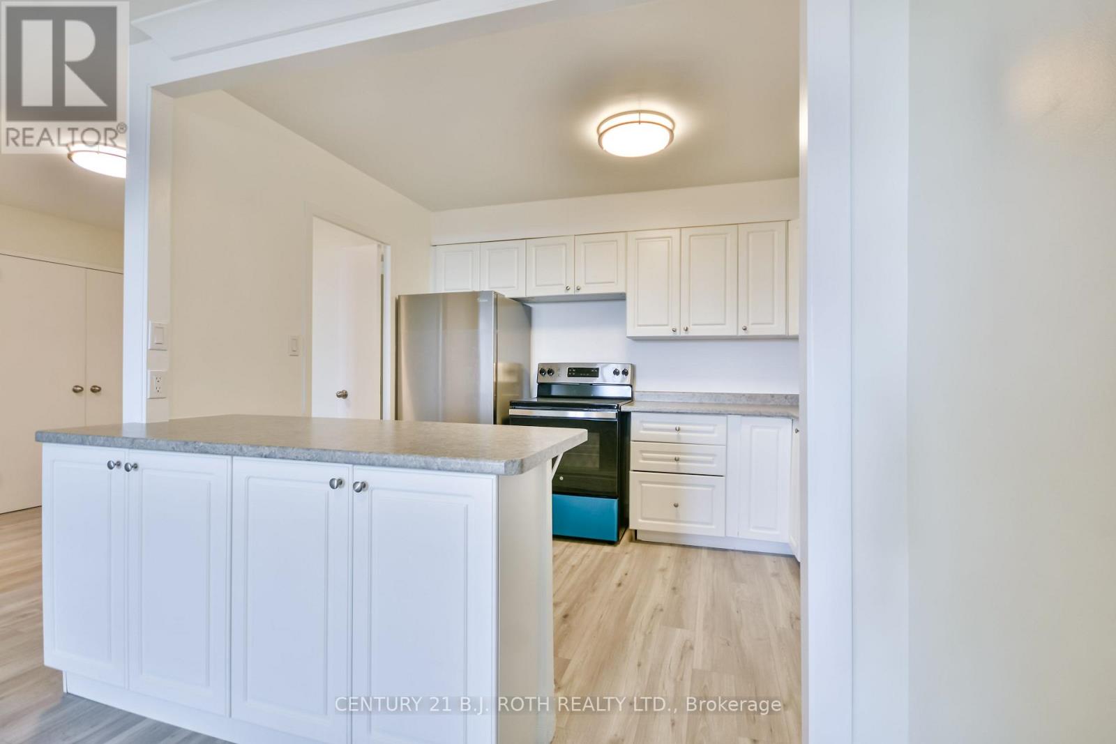 45 - 2 Grove Street E, Barrie, Ontario  L4M 2N5 - Photo 4 - S12538036