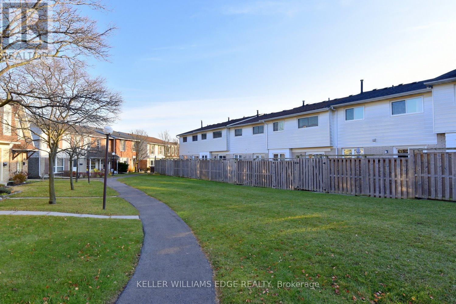 6 - 2254 Upper Middle Road, Burlington, Ontario  L7P 2Z9 - Photo 47 - W12252960