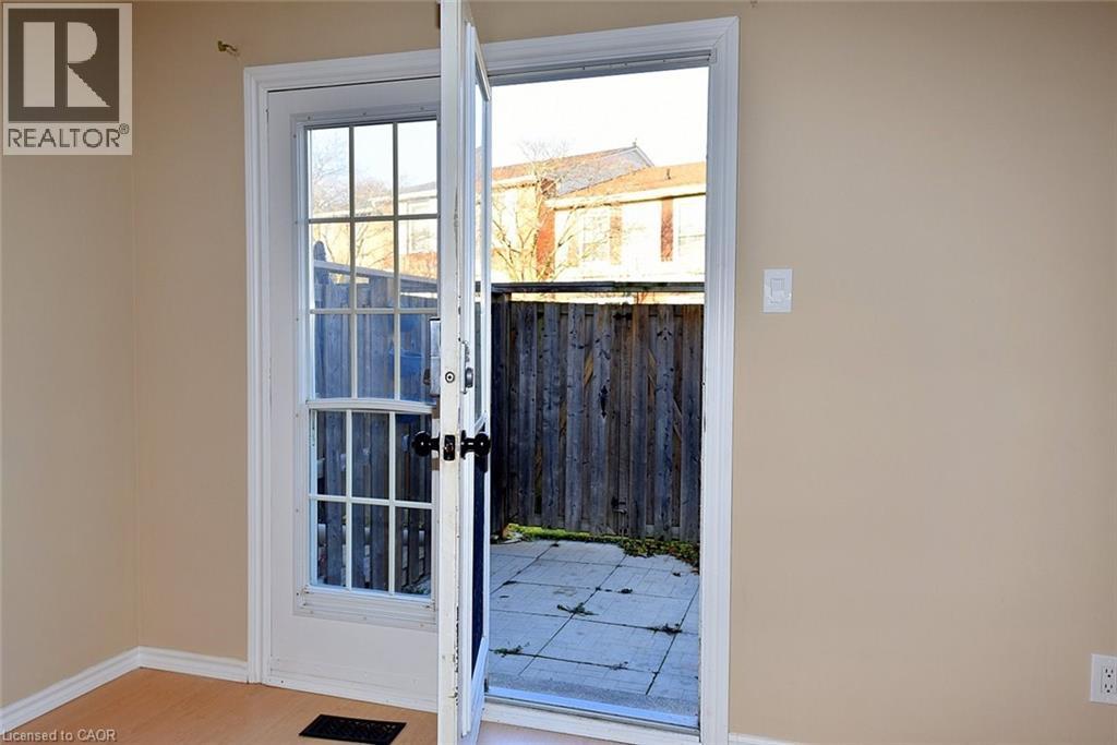 2254 Upper Middle Road Unit# 6, Burlington, Ontario  L7P 2Z9 - Photo 12 - 40743906