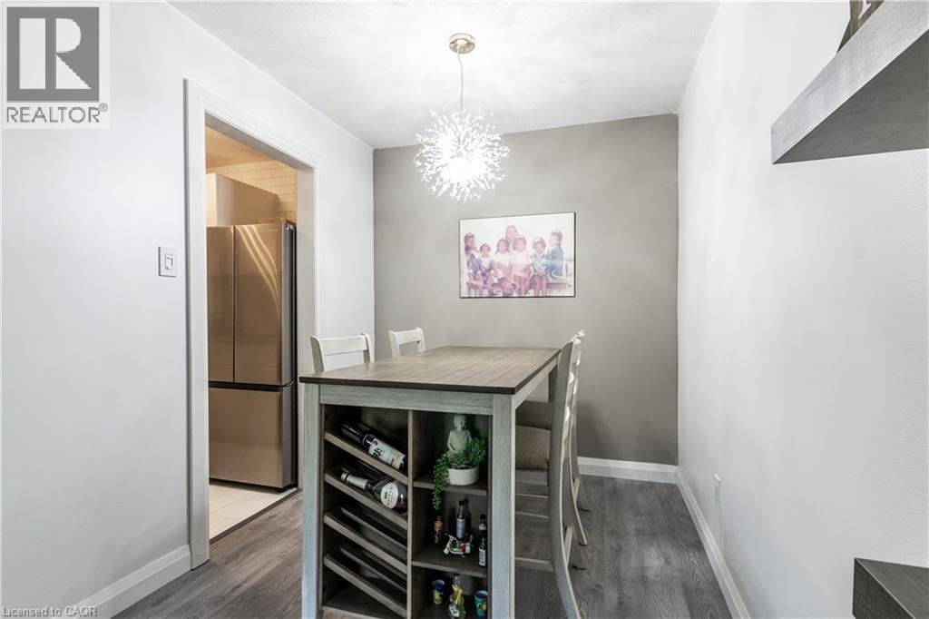 Photo 14 of 30 for 136 Conway Drive Unit# 3