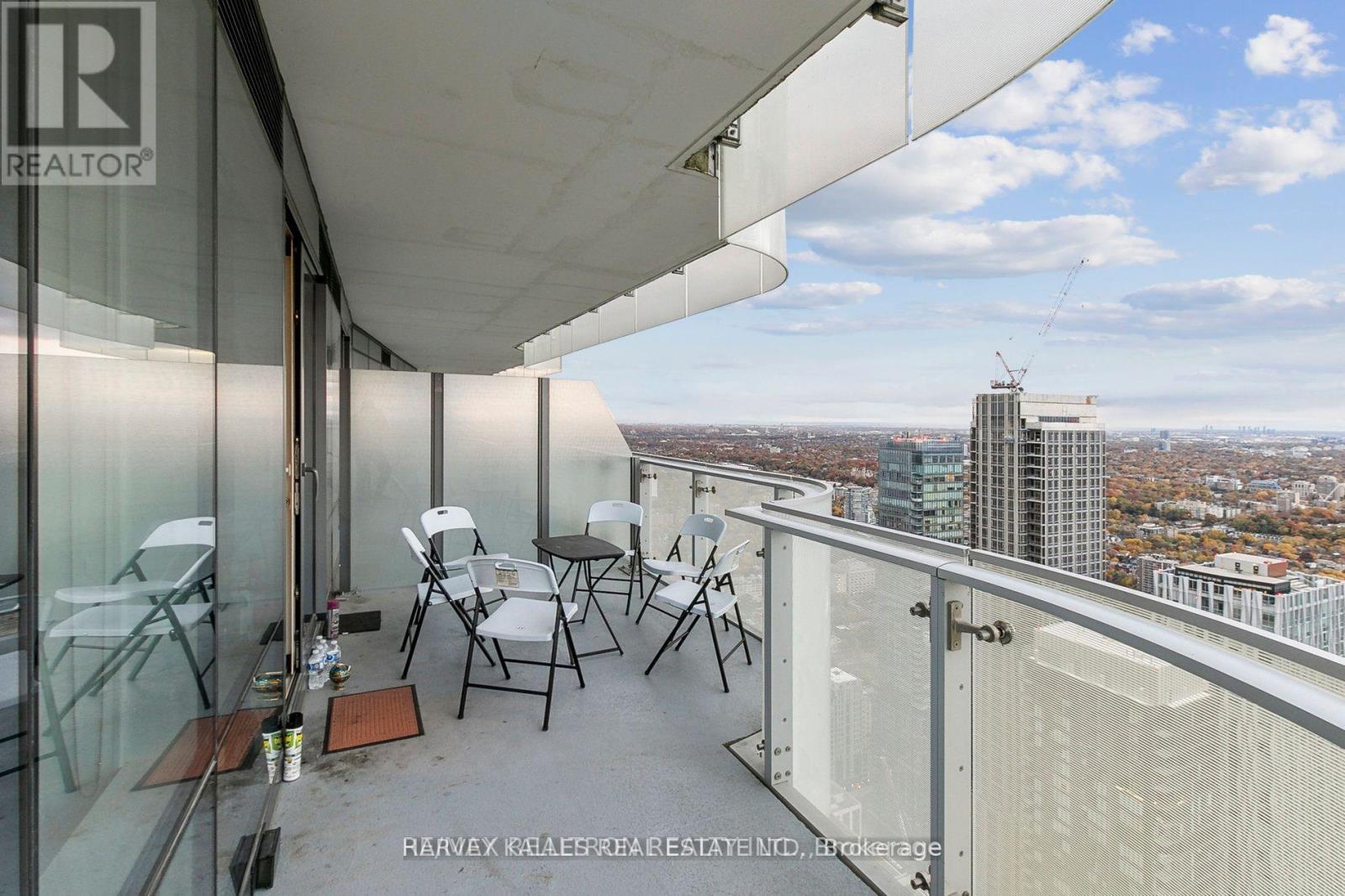 6801 - 1 Bloor Street E, Toronto, Ontario  M4W 0A8 - Photo 27 - C12609744