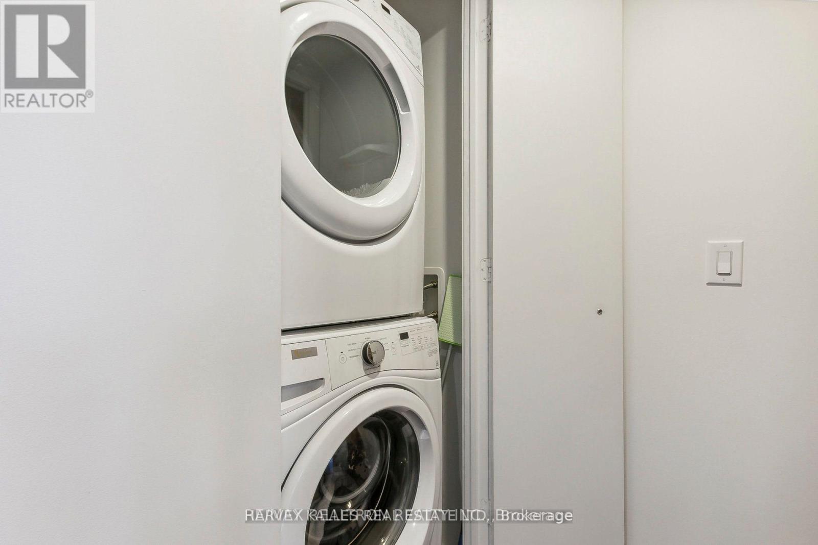 6801 - 1 Bloor Street E, Toronto, Ontario  M4W 0A8 - Photo 28 - C12609744