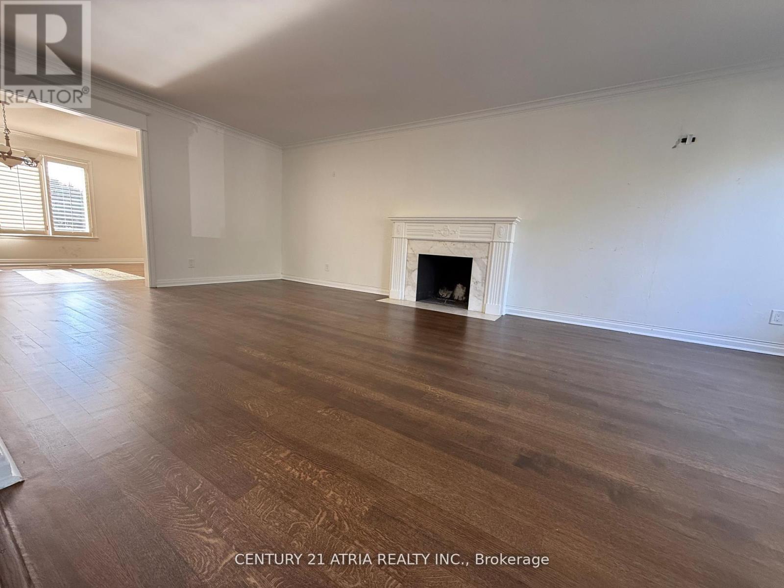 15 Old Colony Road, Toronto (St. Andrew-Windfields), Ontario  M2L 2J7 - Photo 3 - C12609760