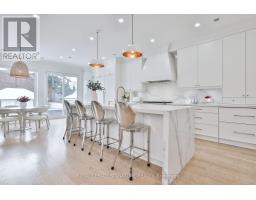 28 BELLE AYRE BOULEVARD, Toronto, Ontario