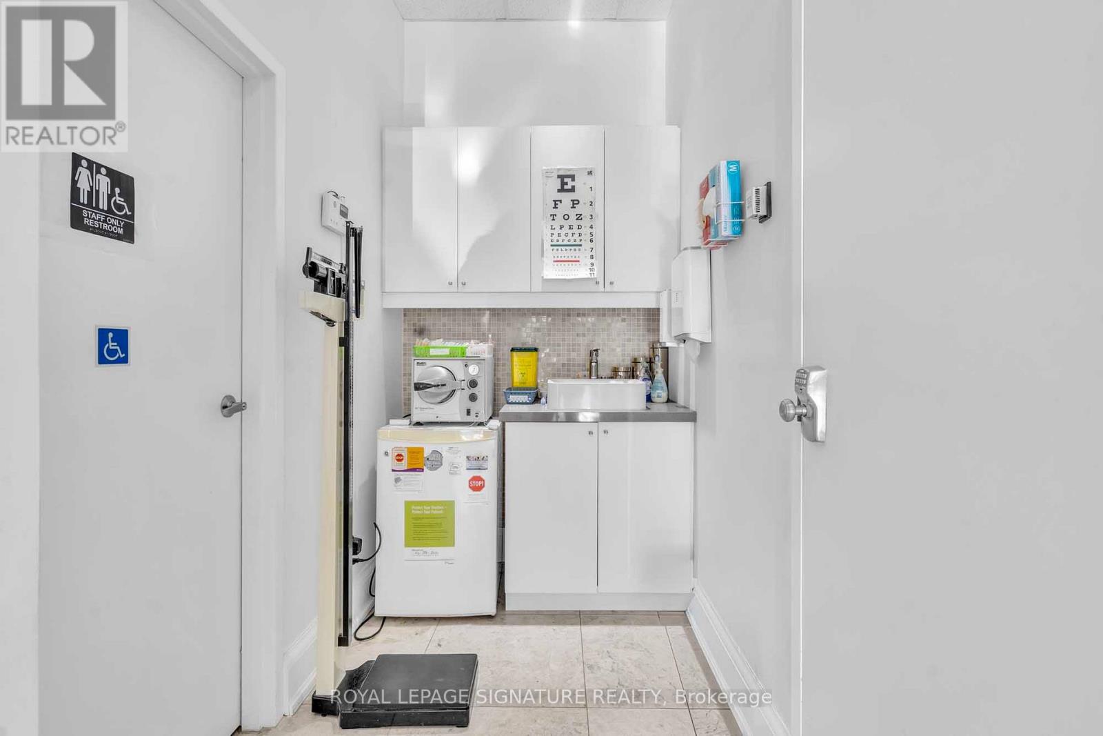 107 - 1100 Sheppard Avenue E, Toronto, Ontario  M2K 2W1 - Photo 28 - C12609814