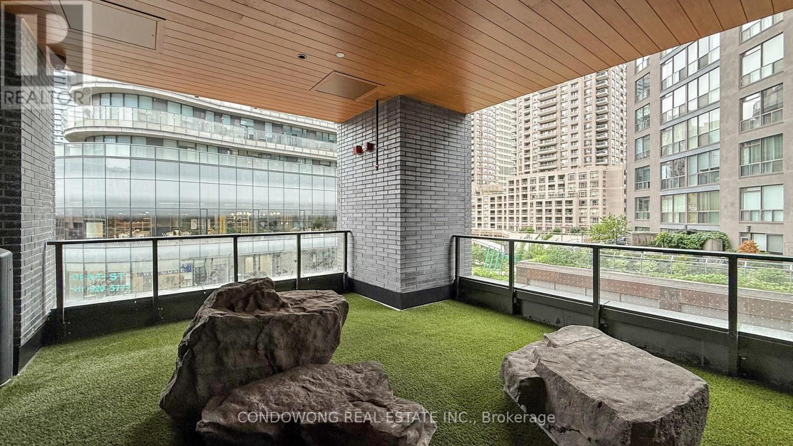 1801 - 8 Wellesley Street W, Toronto, Ontario  M4Y 0J5 - Photo 12 - C12609830