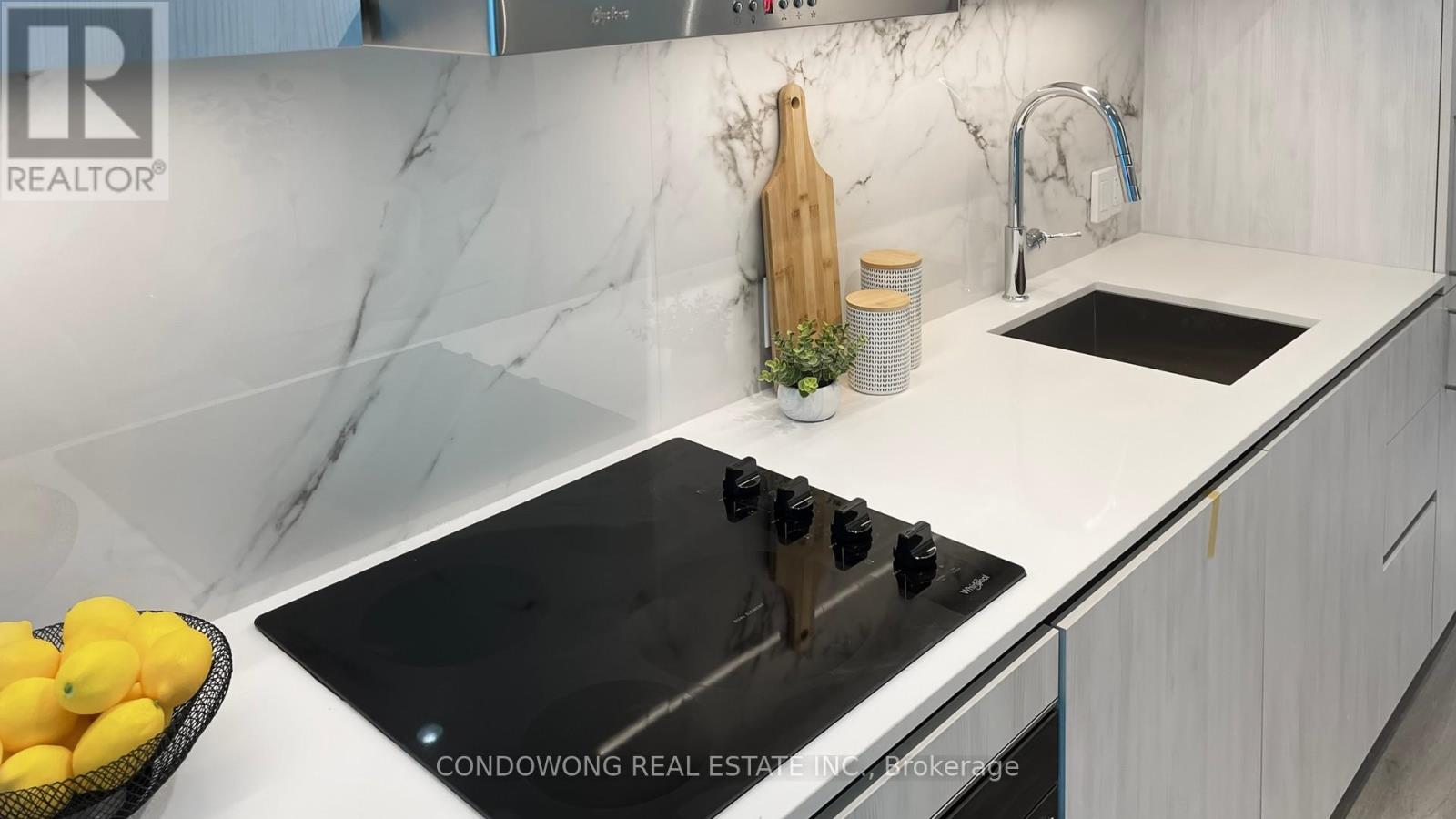 1801 - 8 Wellesley Street W, Toronto, Ontario  M4Y 0J5 - Photo 5 - C12609830