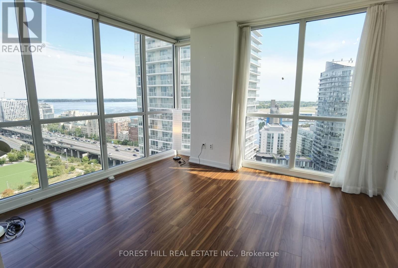2601 - 85 Queens Wharf Road, Toronto, Ontario  M5V 0J9 - Photo 2 - C12609872