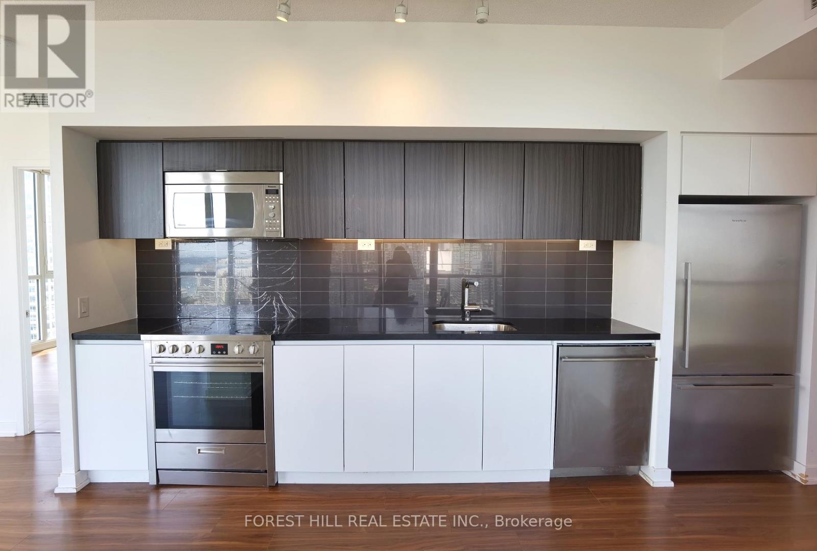 2601 - 85 Queens Wharf Road, Toronto, Ontario  M5V 0J9 - Photo 7 - C12609872