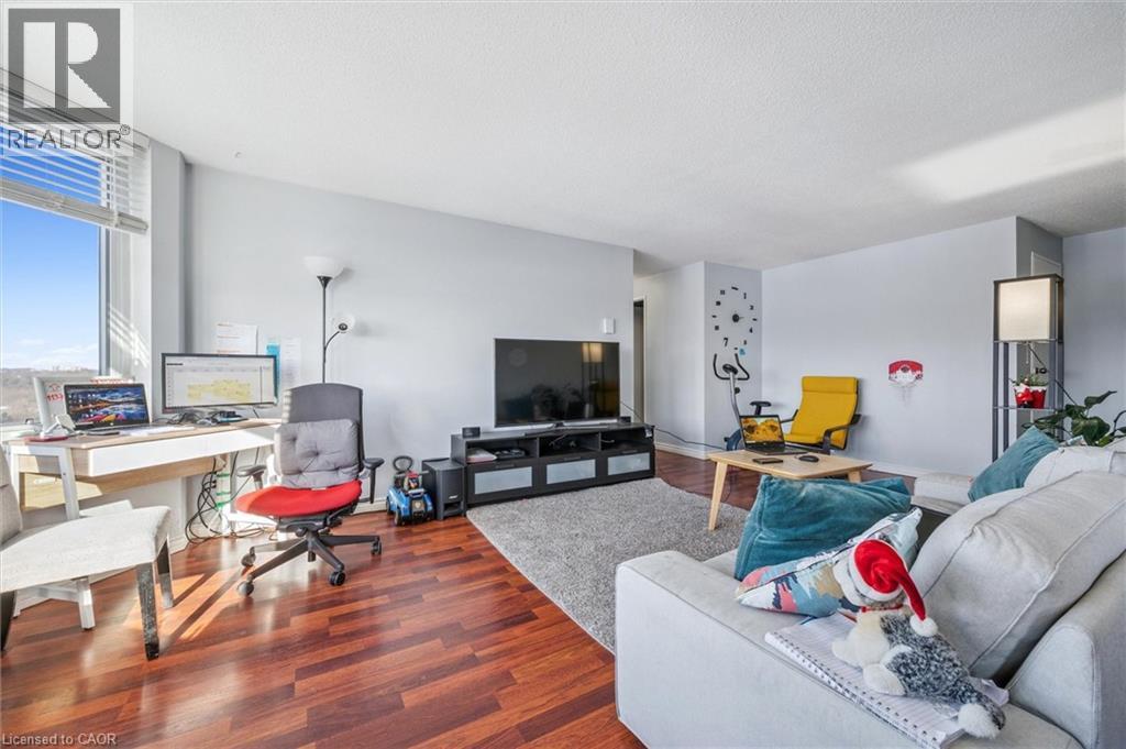 35 Green Valley Drive Unit# 1510, Kitchener, Ontario  N2P 2A5 - Photo 12 - 40788069