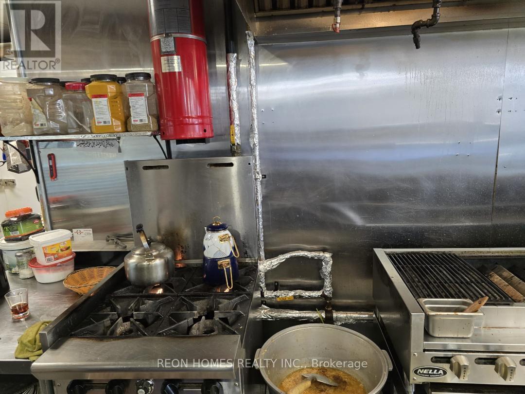 E2 - 200 John Street W, Oshawa, Ontario  L1J 2B4 - Photo 10 - E12609828