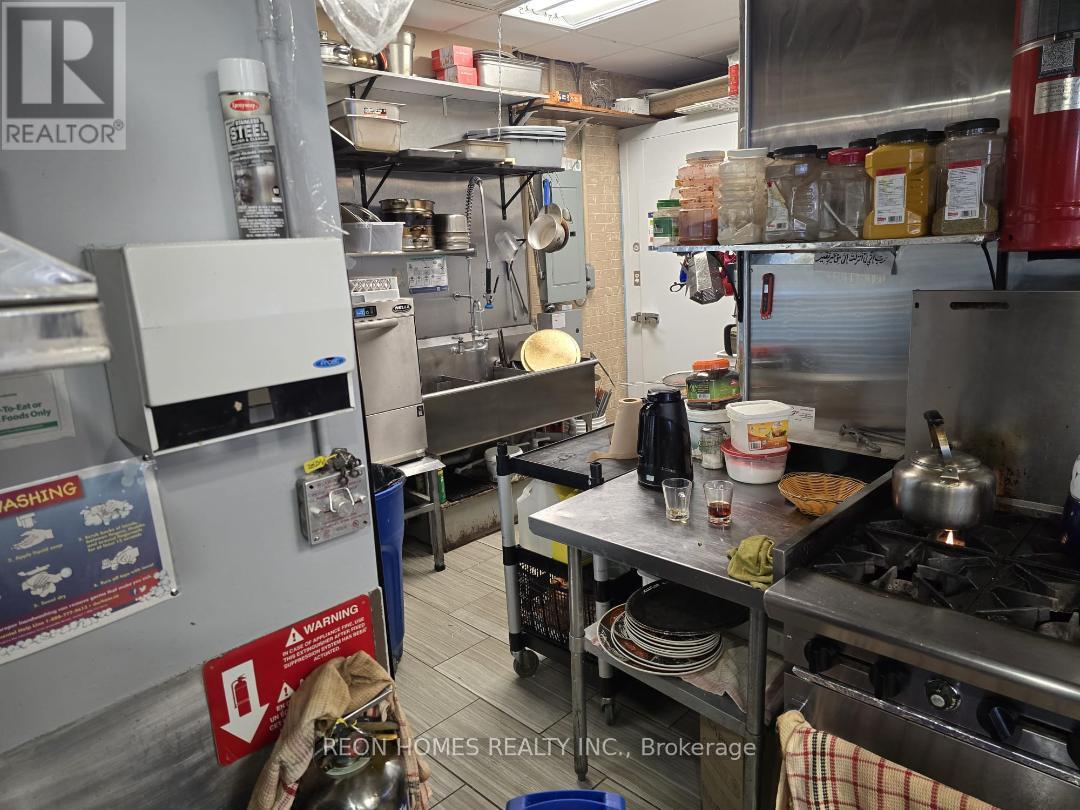 E2 - 200 John Street W, Oshawa, Ontario  L1J 2B4 - Photo 8 - E12609828