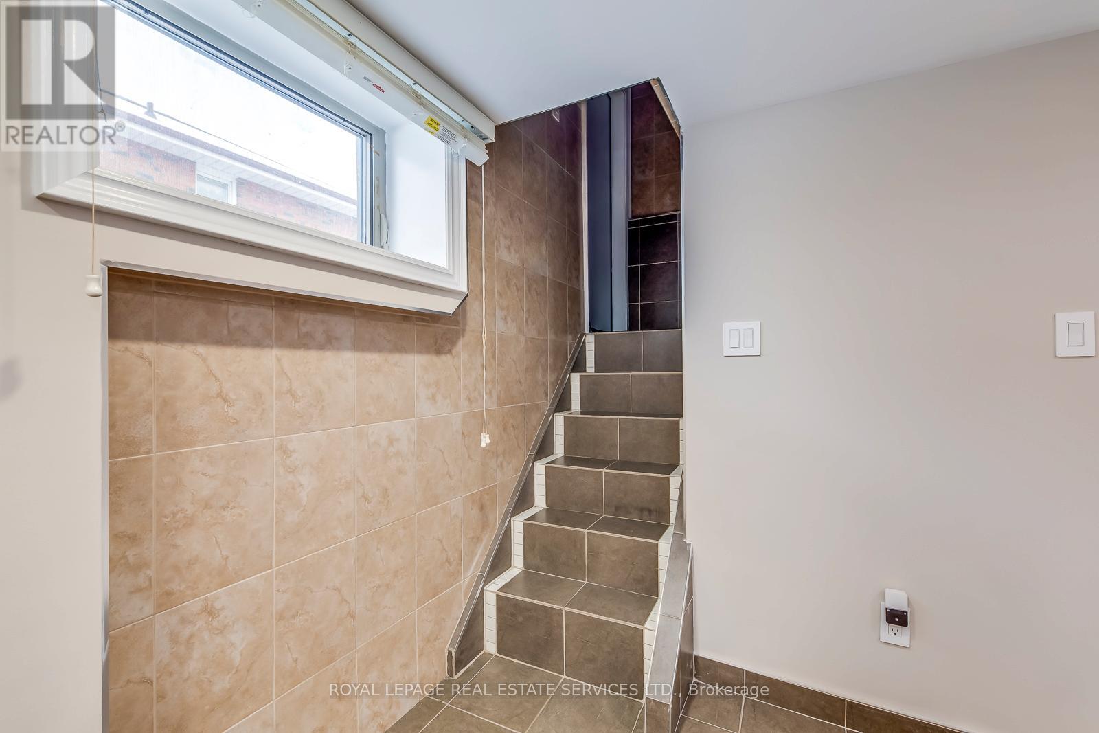 Lower - 23 Ivanhoe Court, Toronto, Ontario  M1R 3G8 - Photo 3 - E12609886