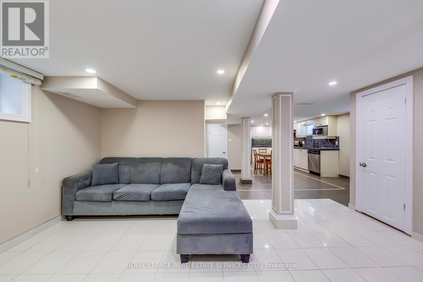 Lower - 23 Ivanhoe Court, Toronto, Ontario  M1R 3G8 - Photo 4 - E12609886