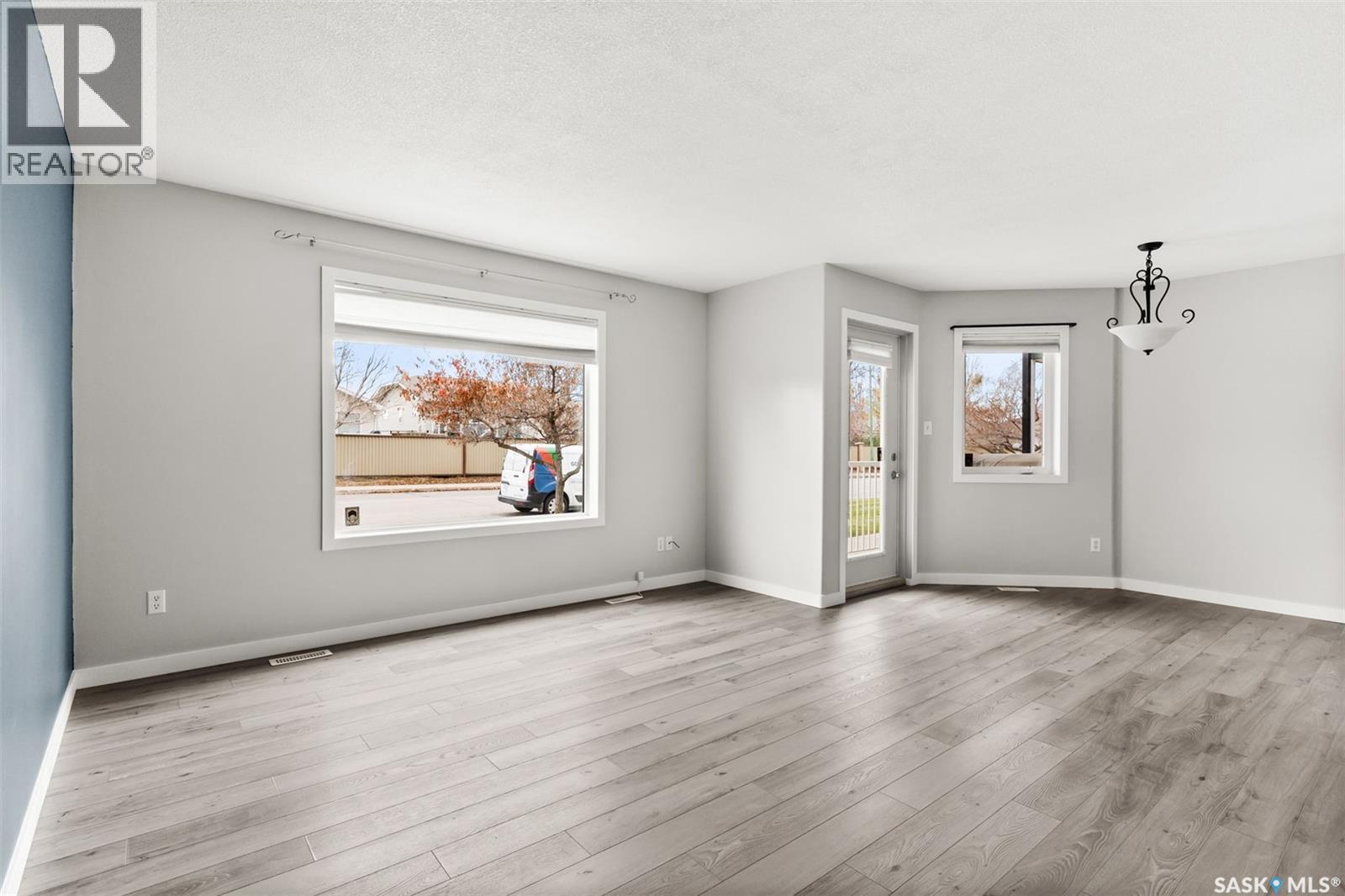 3918 7th Avenue E, Regina, Saskatchewan  S4N 7L9 - Photo 6 - SK021954