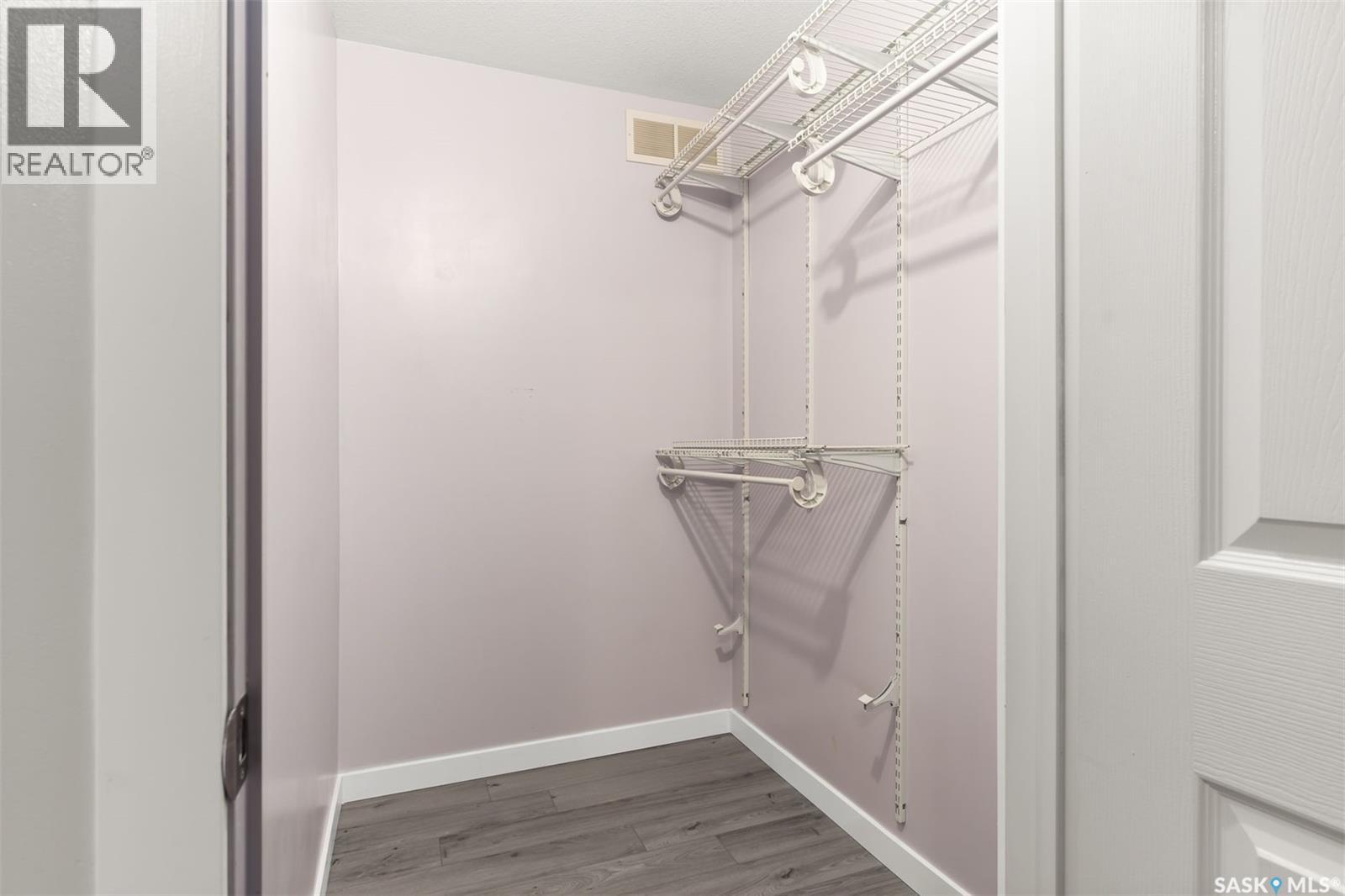 3918 7th Avenue E, Regina, Saskatchewan  S4N 7L9 - Photo 18 - SK021954