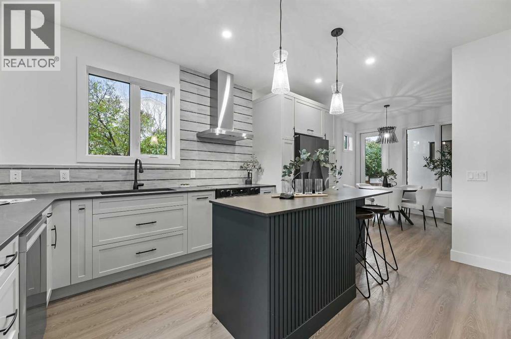 7722 47 Avenue Nw, Calgary, Alberta  T3B 1Z1 - Photo 7 - A2265473