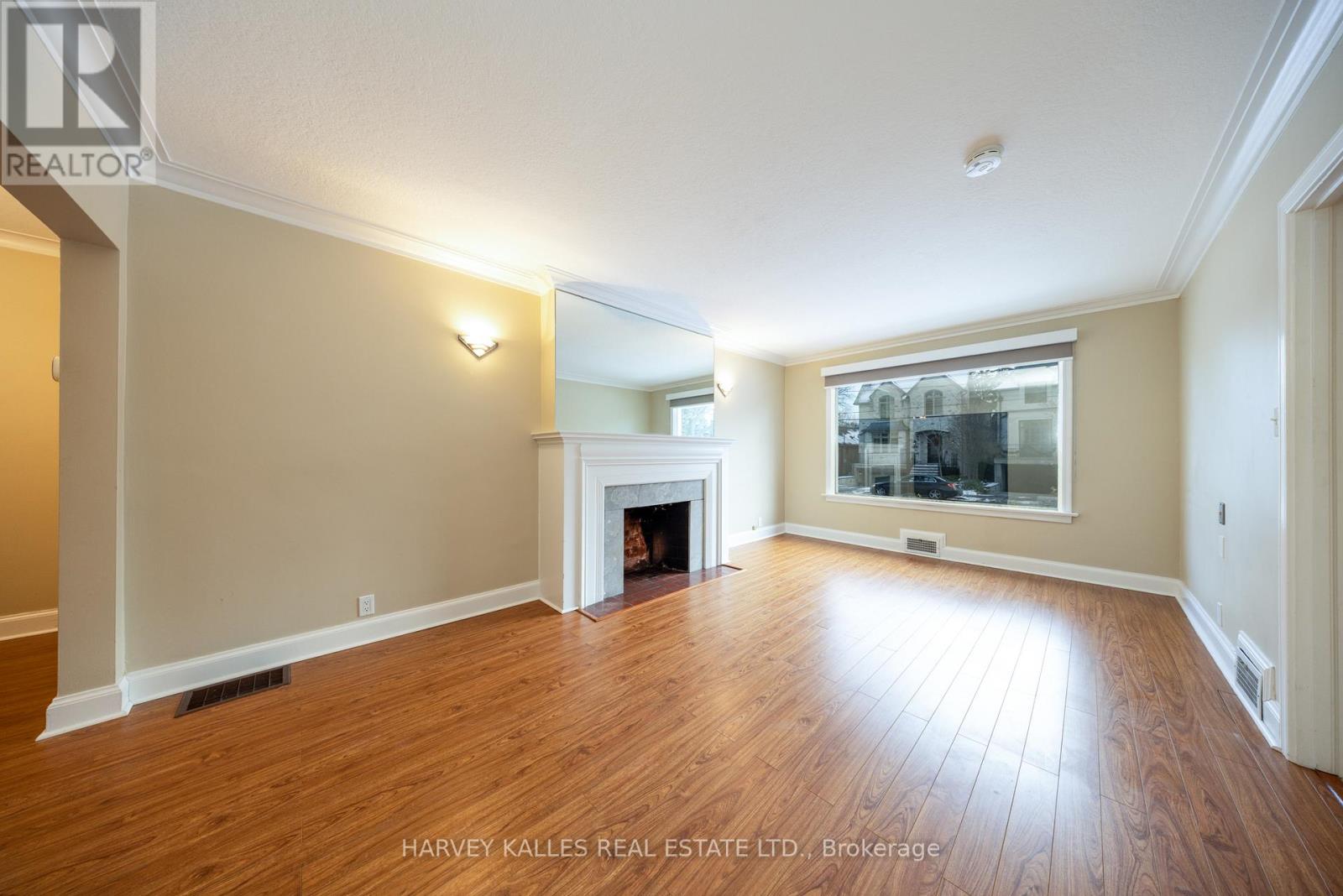 Main - 222 Joicey Boulevard, Toronto, Ontario  M5M 2V5 - Photo 10 - C12477741