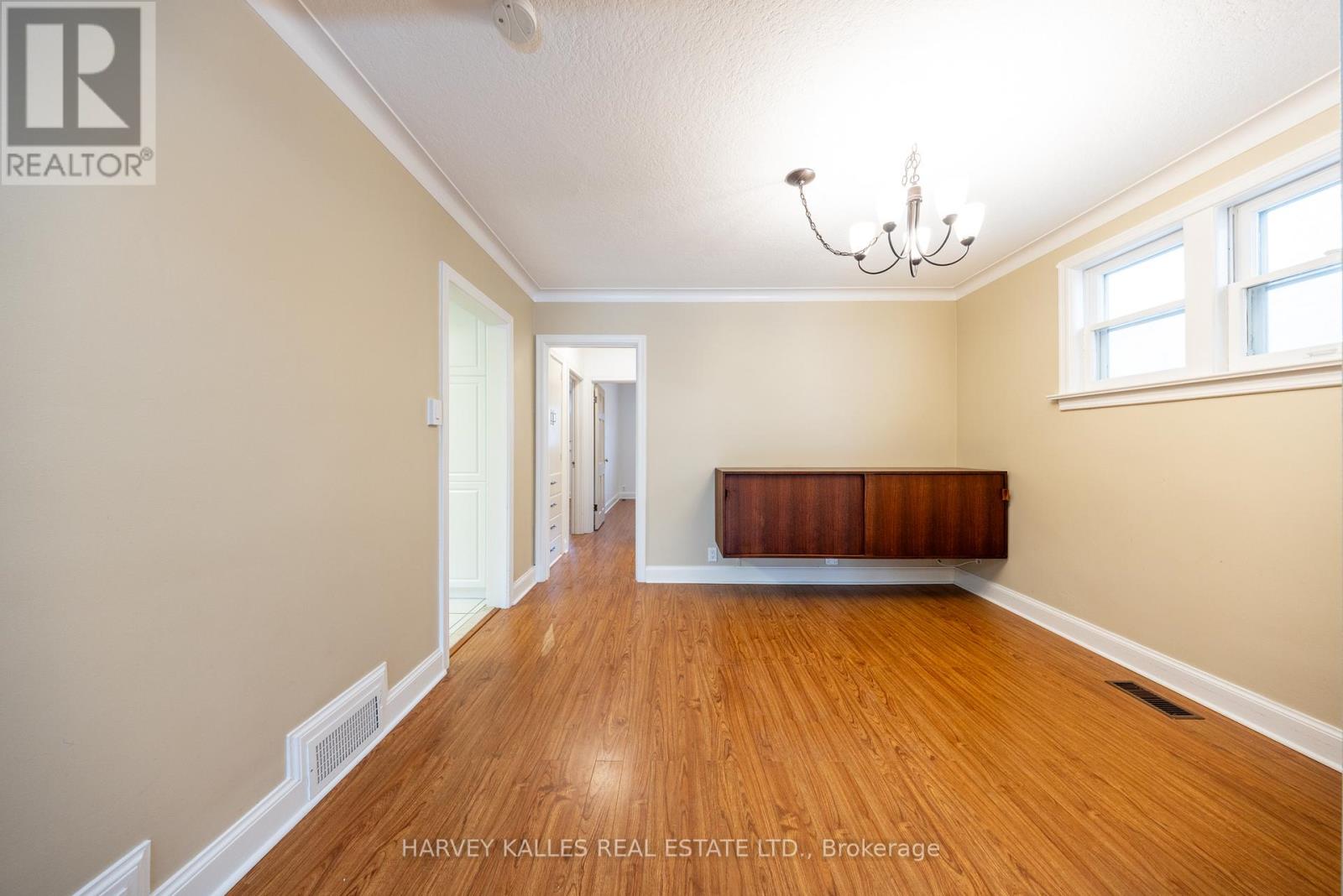 Main - 222 Joicey Boulevard, Toronto, Ontario  M5M 2V5 - Photo 19 - C12477741