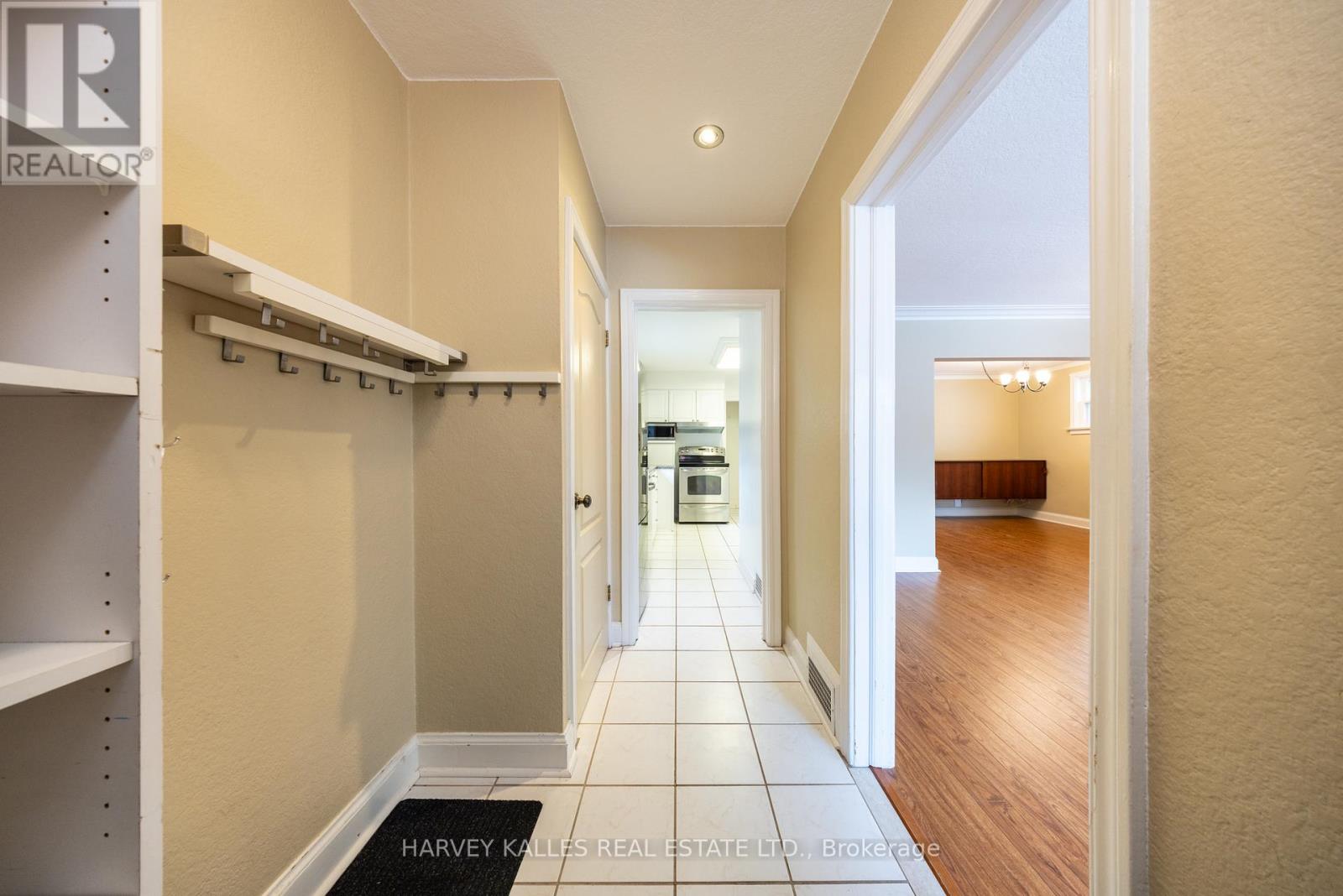 Main - 222 Joicey Boulevard, Toronto, Ontario  M5M 2V5 - Photo 2 - C12477741