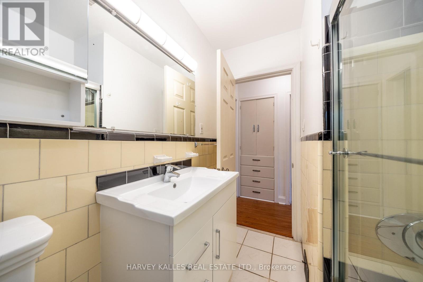 Main - 222 Joicey Boulevard, Toronto, Ontario  M5M 2V5 - Photo 26 - C12477741