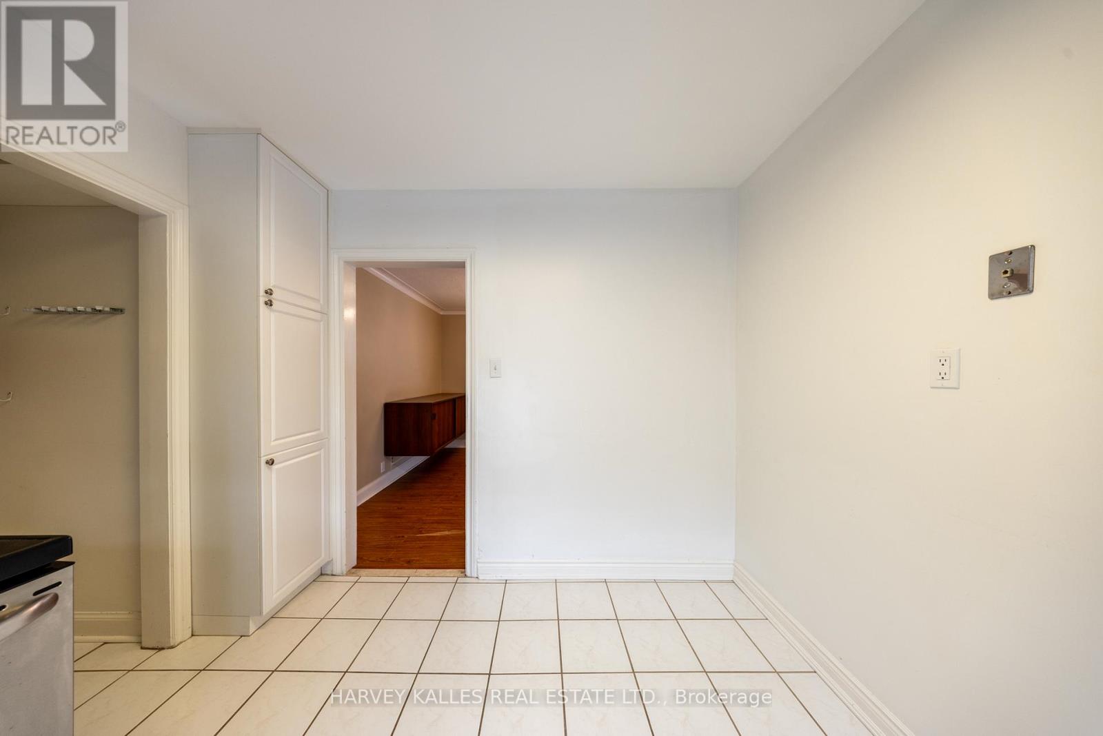 Main - 222 Joicey Boulevard, Toronto, Ontario  M5M 2V5 - Photo 17 - C12477741