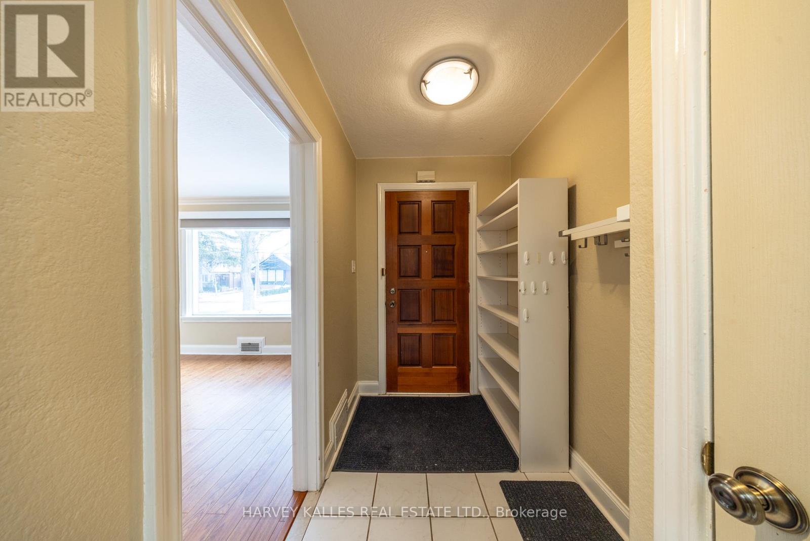 Main - 222 Joicey Boulevard, Toronto, Ontario  M5M 2V5 - Photo 3 - C12477741