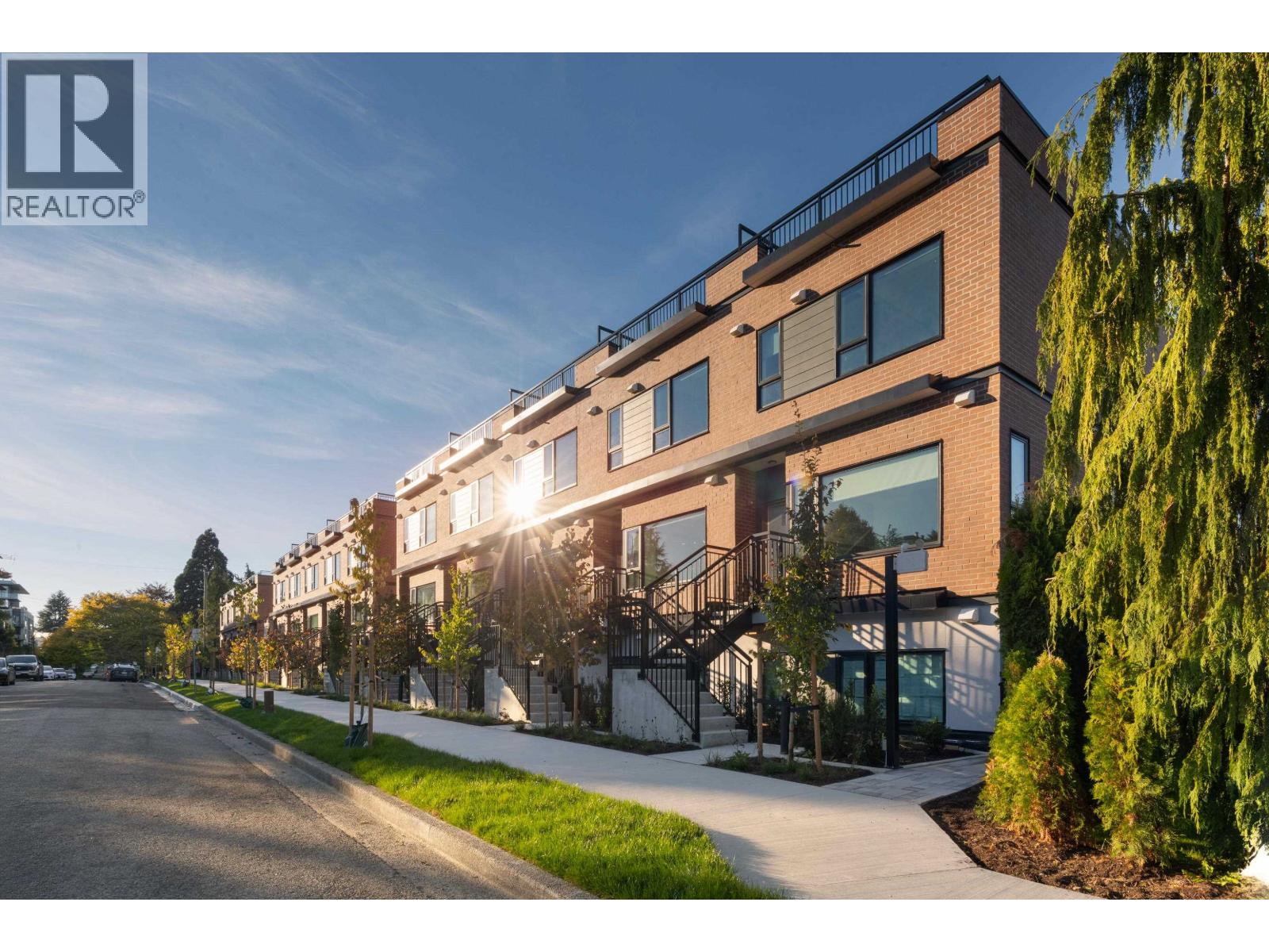 264 479 W 28th Avenue, Vancouver, British Columbia V5Y 0P2 - Photo 2 - R3058133