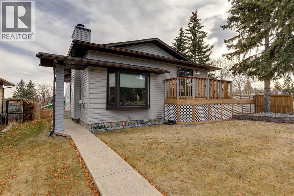 55 Bermuda Place Nw, Calgary, Alberta  T3K 1H4 - Photo 2 - A2271375
