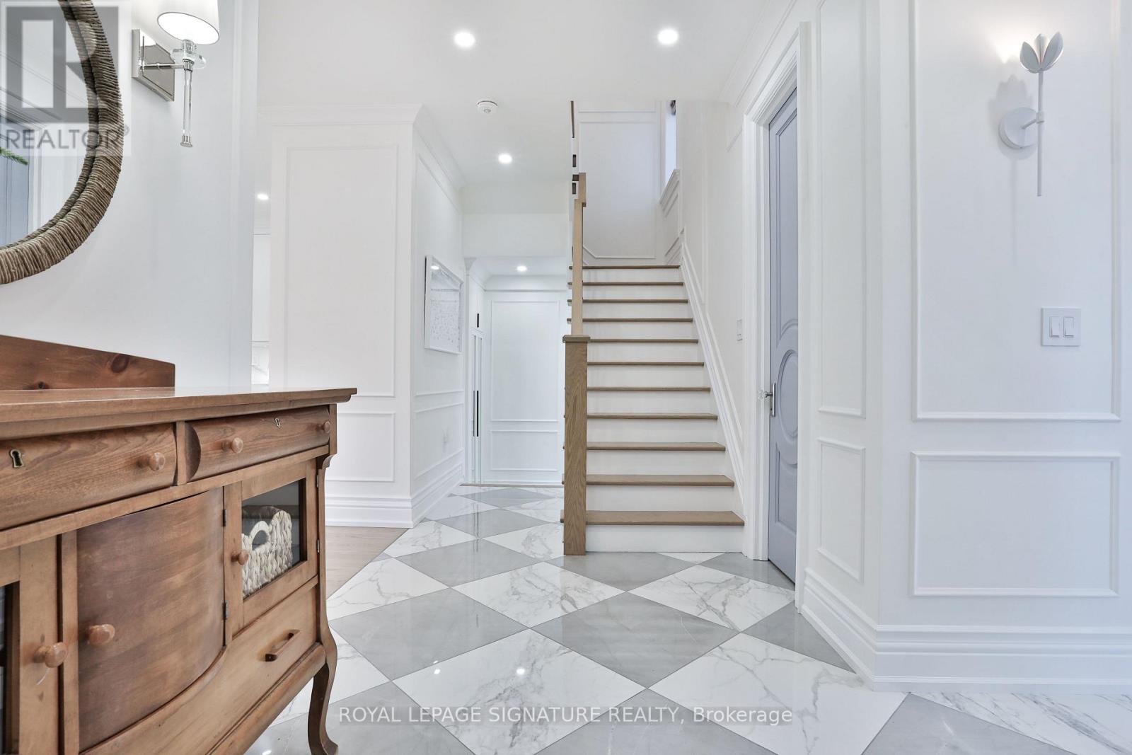 28 Belle Ayre Boulevard, Toronto, Ontario M4S 1K3 - Photo 3 - C12609782