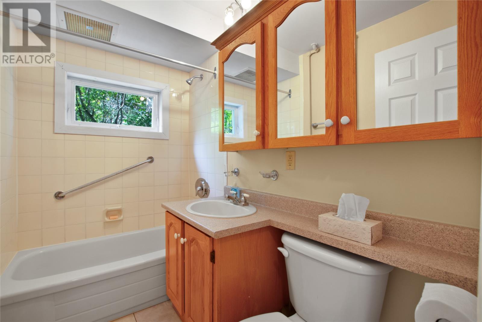 90 Allandale Place Unit#1, St. John's, Newfoundland & Labrador  A1B 2W7 - Photo 18 - 1293167