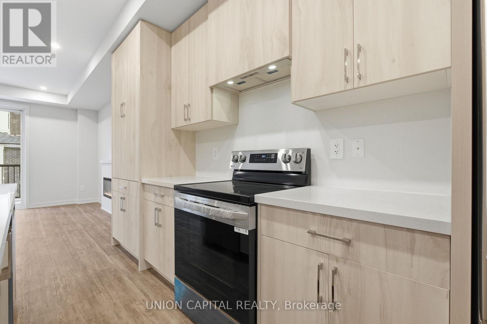 6 Robert Gilpin Lane, Richmond Hill, Ontario  L4B 0J6 - Photo 12 - N12609764