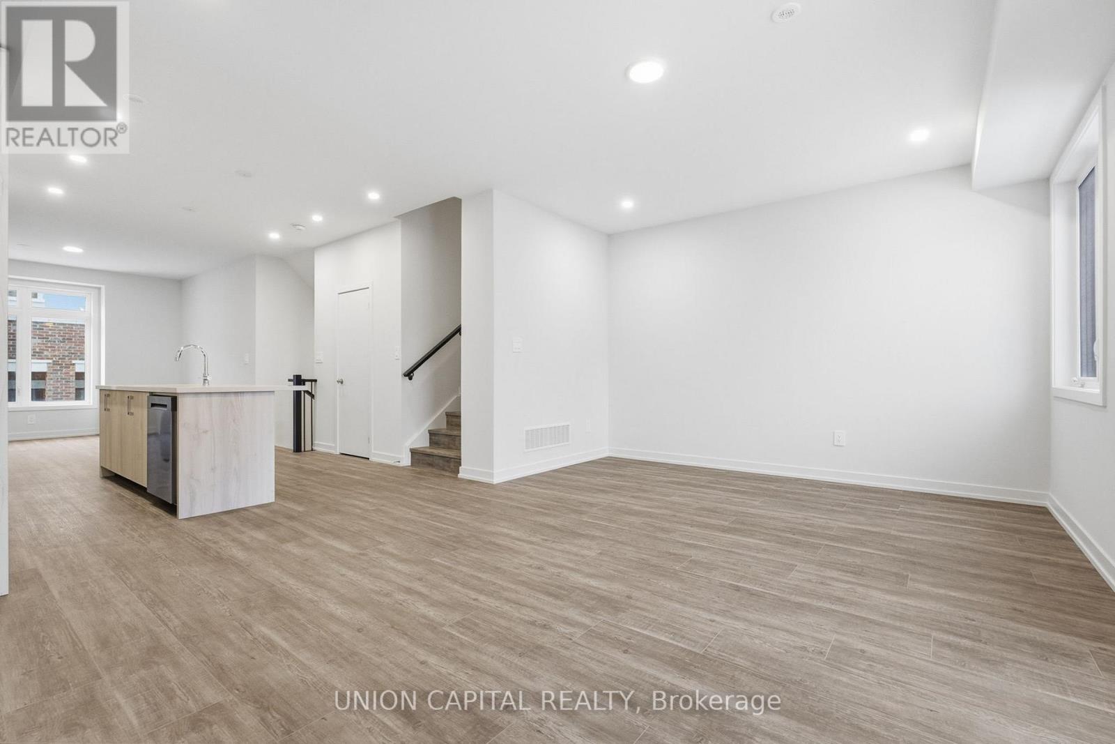 6 Robert Gilpin Lane, Richmond Hill, Ontario  L4B 0J6 - Photo 16 - N12609764