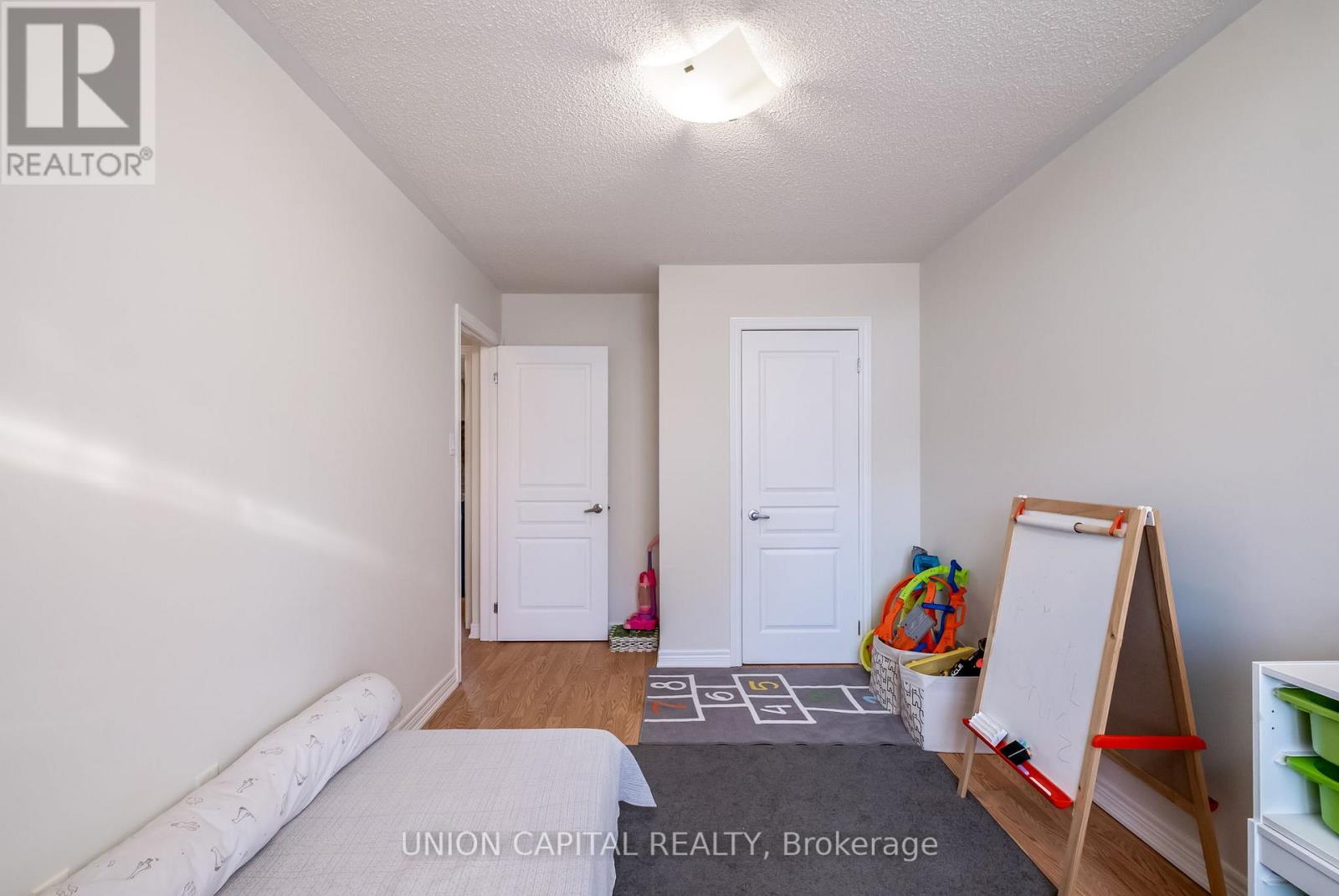 8 Stookes Crescent, Richmond Hill, Ontario  L4E 0J3 - Photo 13 - N12609810