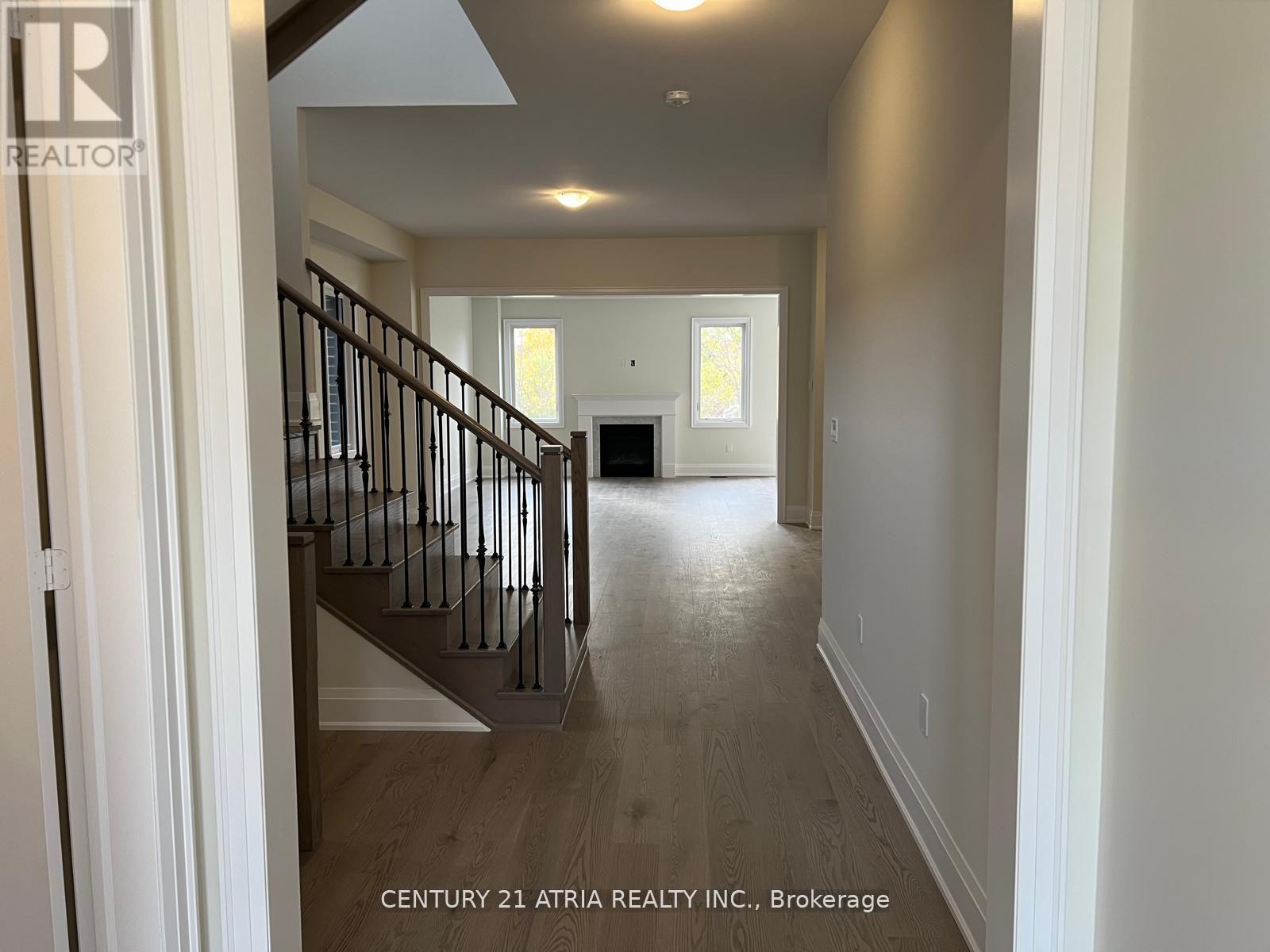 46 Boccella Crescent, Richmond Hill, Ontario  L4B 0J1 - Photo 5 - N12609836