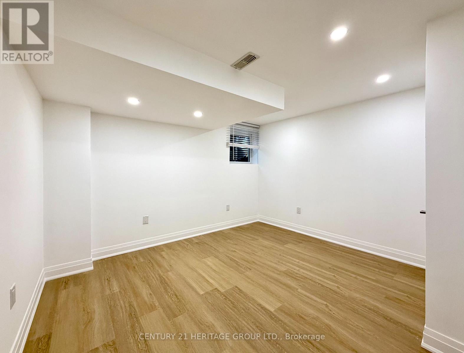 72 Basement - 72 Laurier Avenue, Richmond Hill, Ontario  L4E 4P5 - Photo 11 - N12609858