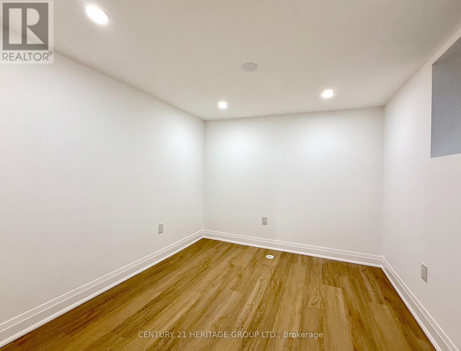 72 Basement - 72 Laurier Avenue, Richmond Hill, Ontario  L4E 4P5 - Photo 6 - N12609858