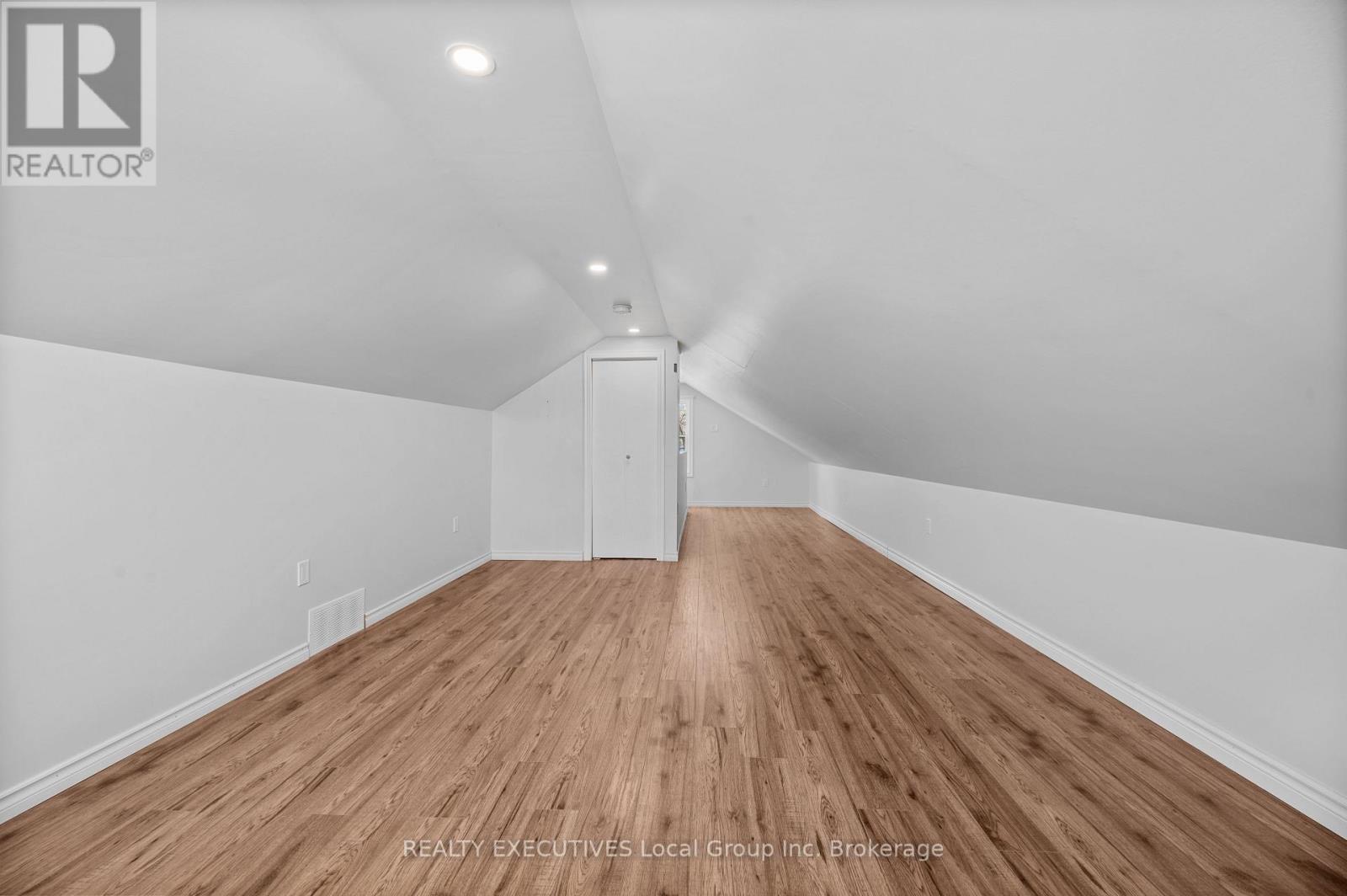 570 Nipissing Street, North Bay (West End), Ontario  P1B 4L7 - Photo 38 - X12609956