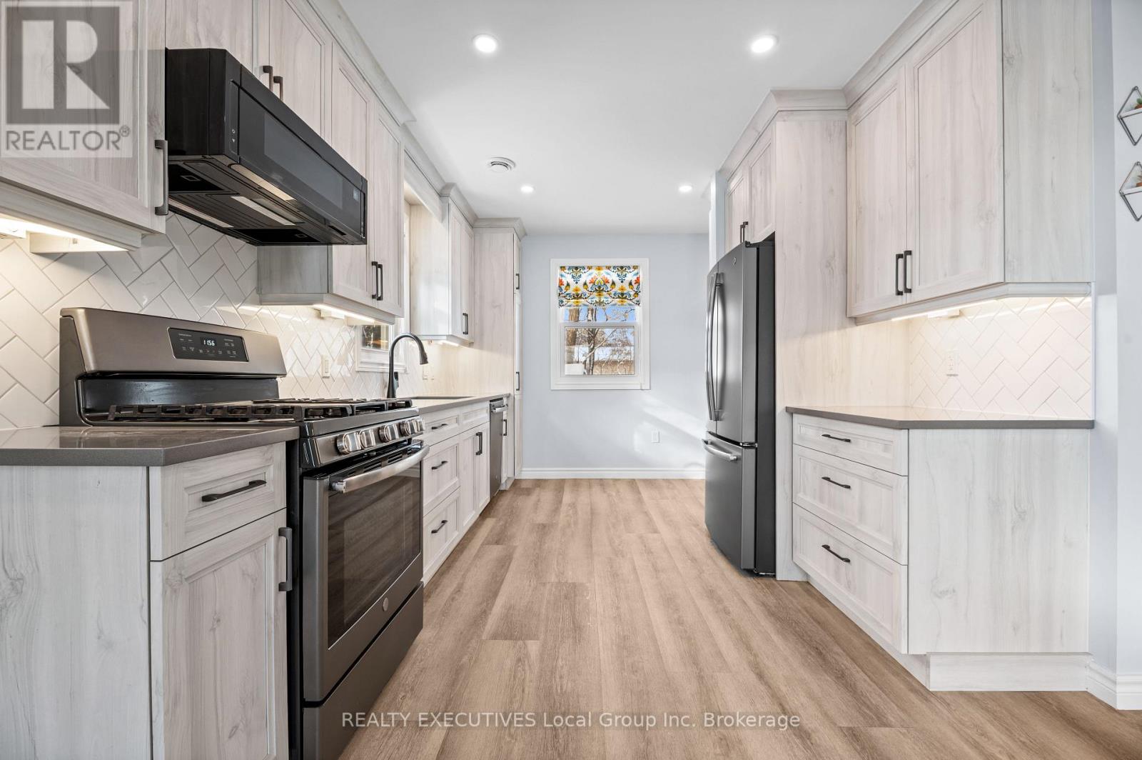 570 Nipissing Street, North Bay (West End), Ontario  P1B 4L7 - Photo 6 - X12609956