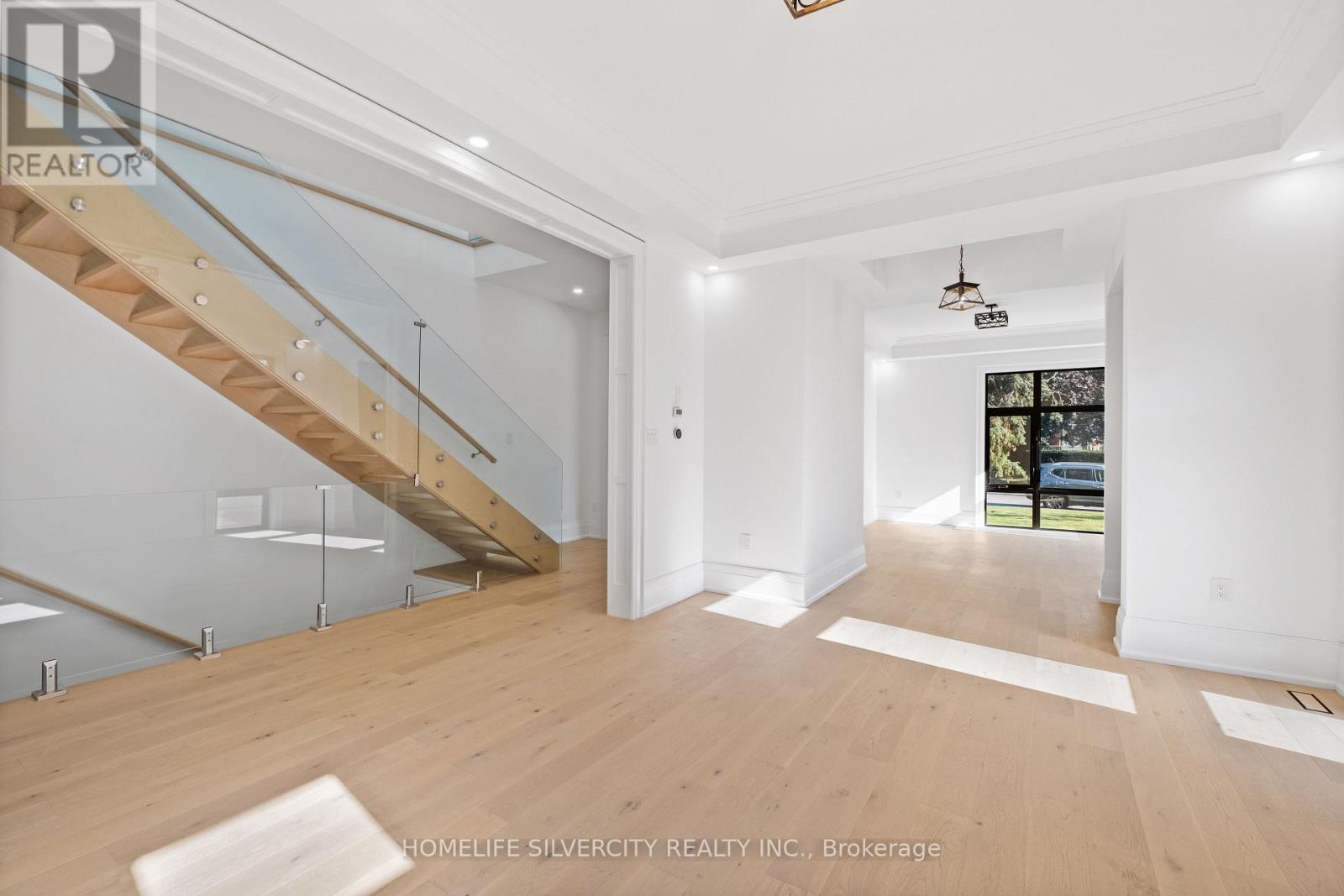 1610 Kenmuir Avenue, Mississauga, Ontario  L5G 4B5 - Photo 11 - W12609736