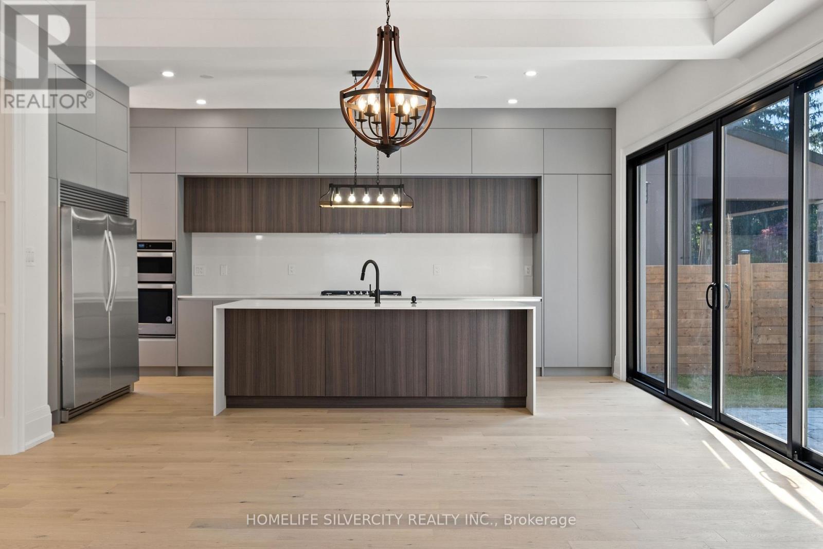 1610 Kenmuir Avenue, Mississauga, Ontario  L5G 4B5 - Photo 17 - W12609736