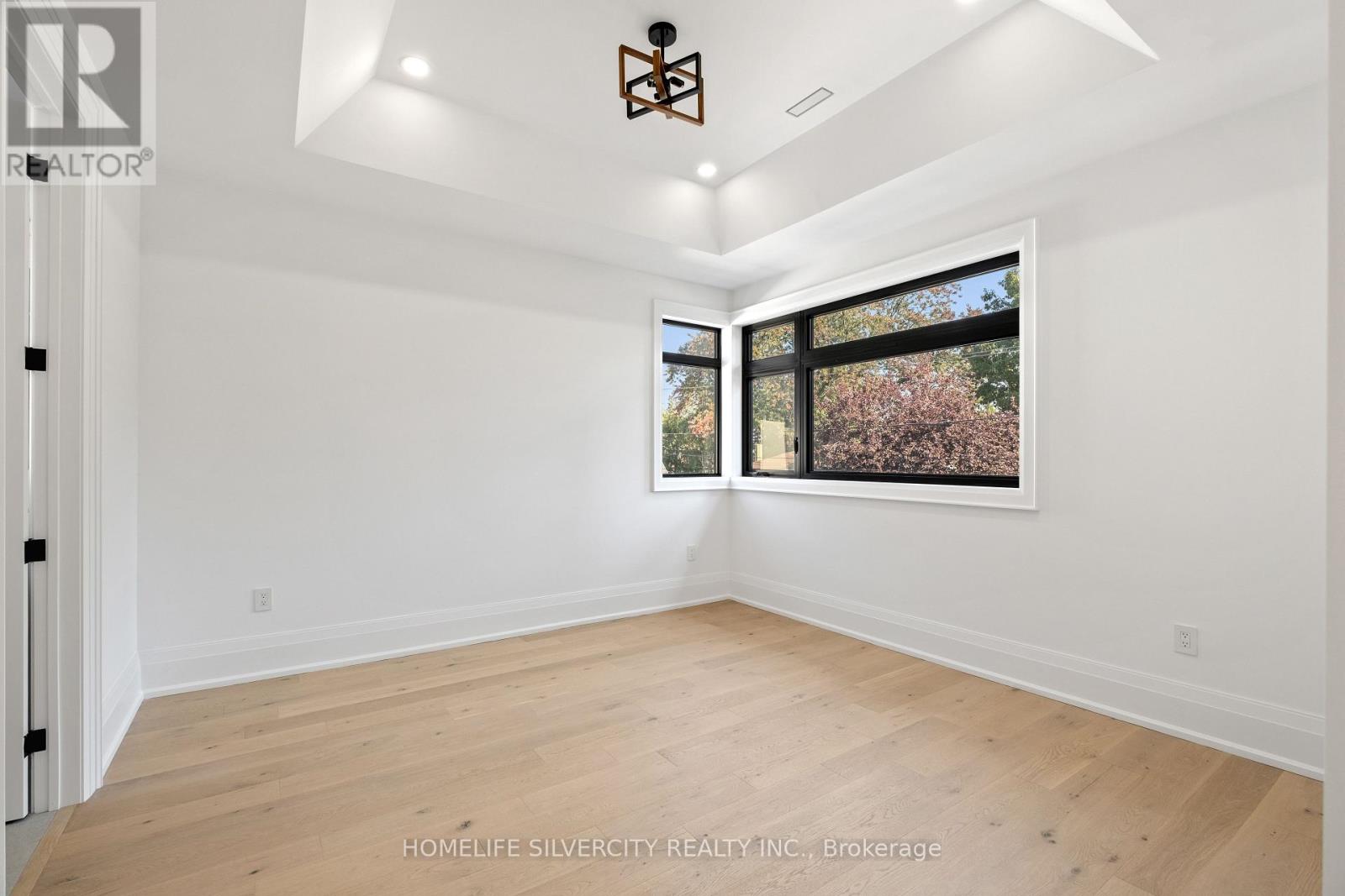 1610 Kenmuir Avenue, Mississauga, Ontario  L5G 4B5 - Photo 30 - W12609736