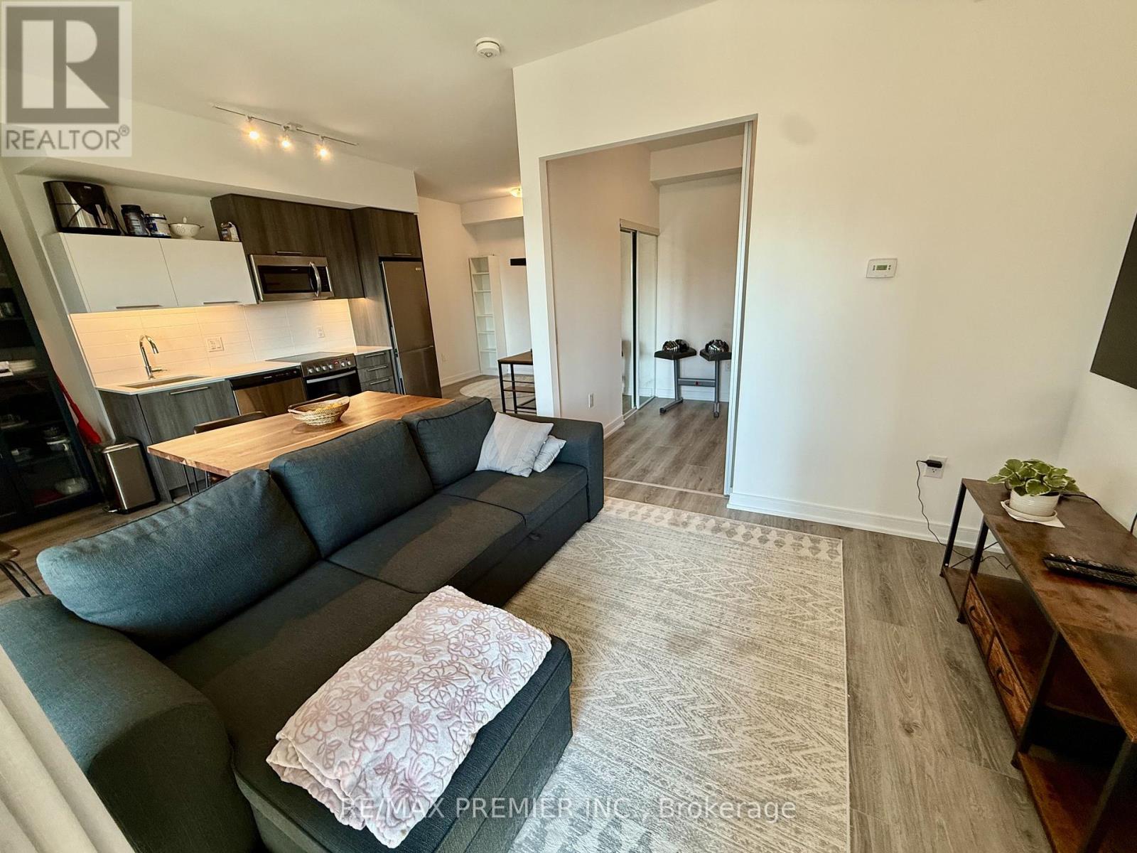 515 - 25 Neighbourhood Lane, Toronto, Ontario  M8Y 0C4 - Photo 14 - W12609768