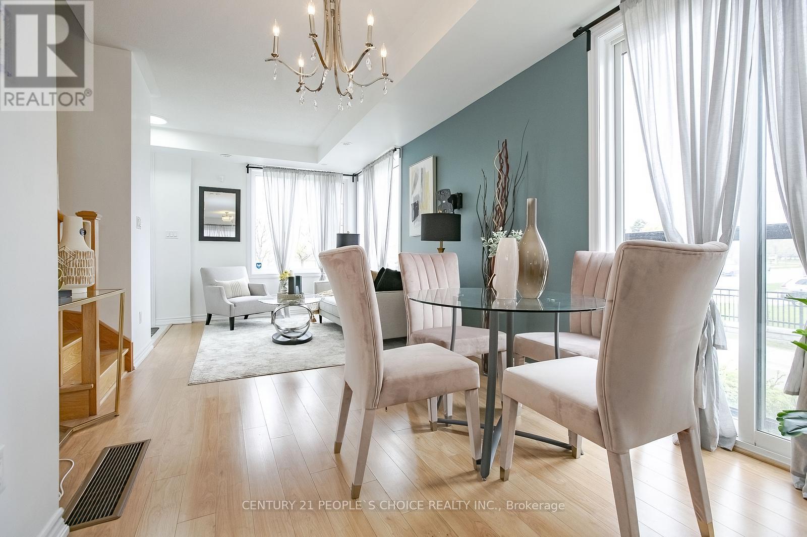 391 The Westway Road, Toronto, Ontario  M9R 1H3 - Photo 11 - W12609832