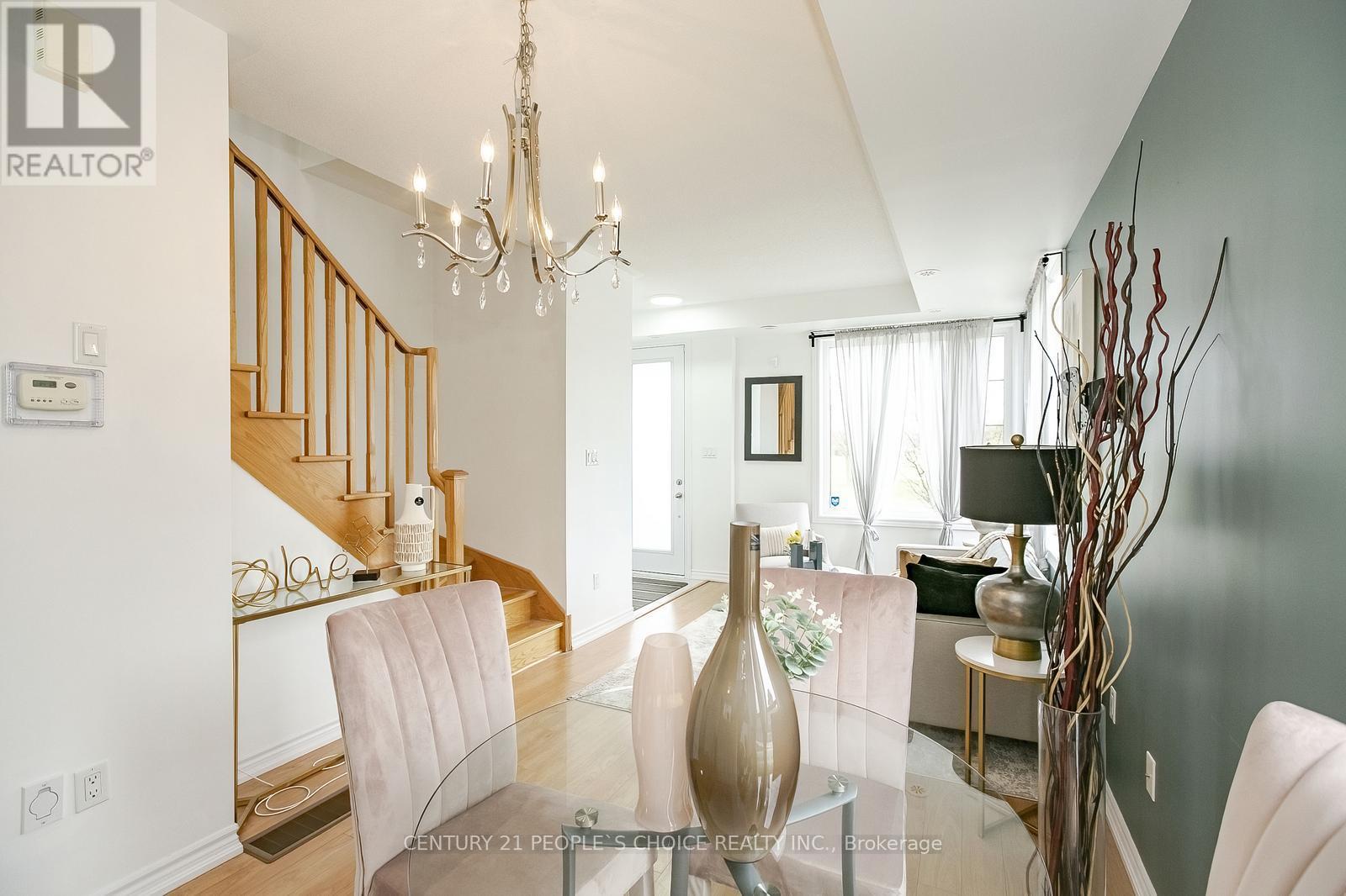 391 The Westway Road, Toronto, Ontario  M9R 1H3 - Photo 12 - W12609832