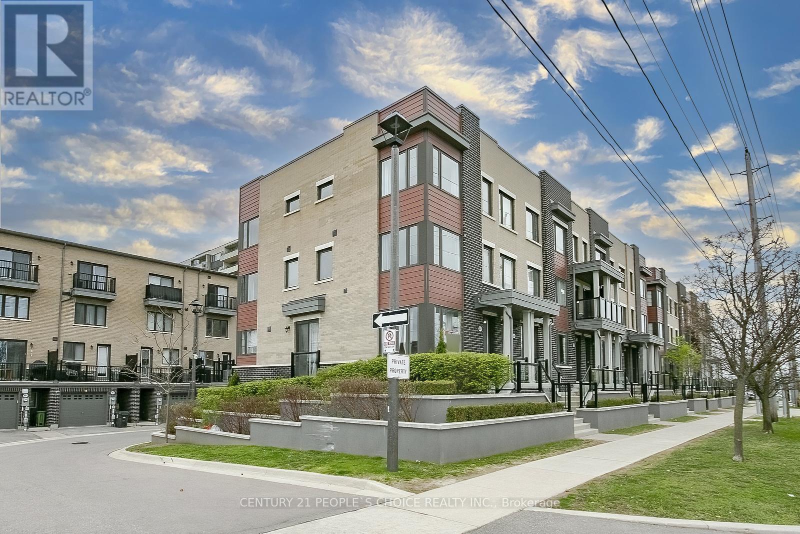 391 The Westway Road, Toronto, Ontario  M9R 1H3 - Photo 2 - W12609832