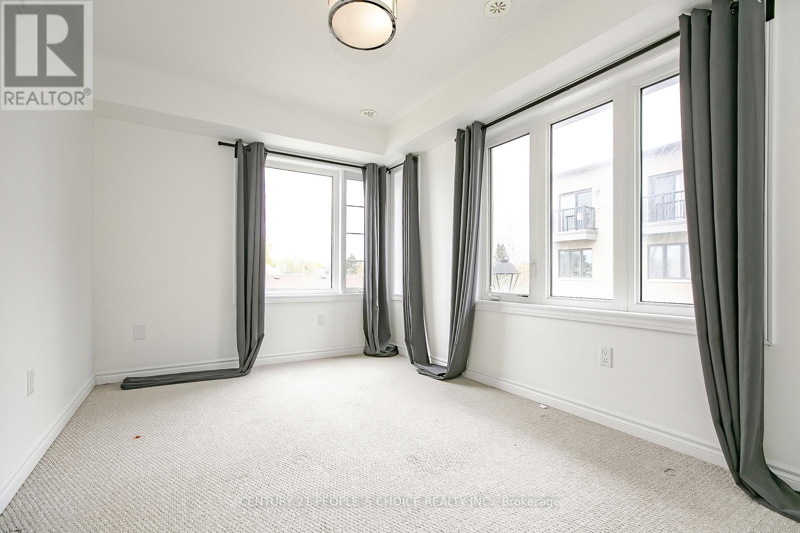 391 The Westway Road, Toronto, Ontario  M9R 1H3 - Photo 27 - W12609832